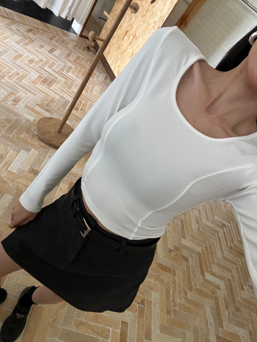 拼接收腰大U領上衣*4色