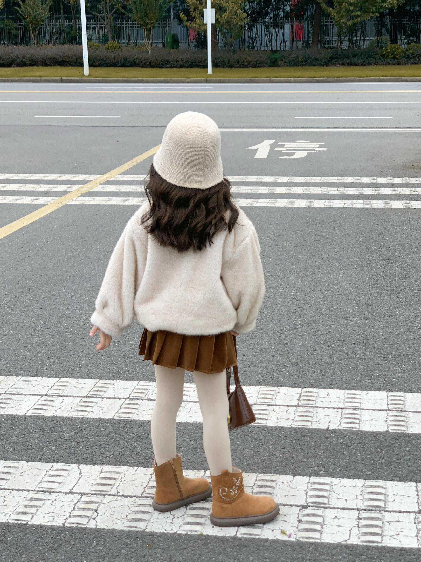 高級感毛絨球球外套