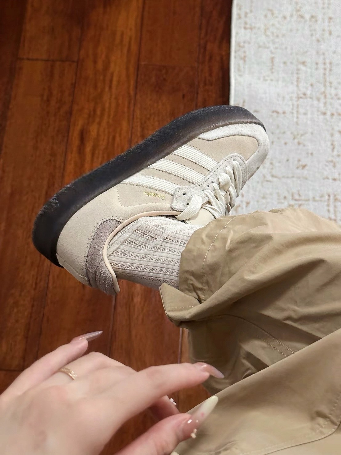 ADIDAS ORIGINALS SAMBAE 燕麥奶杏