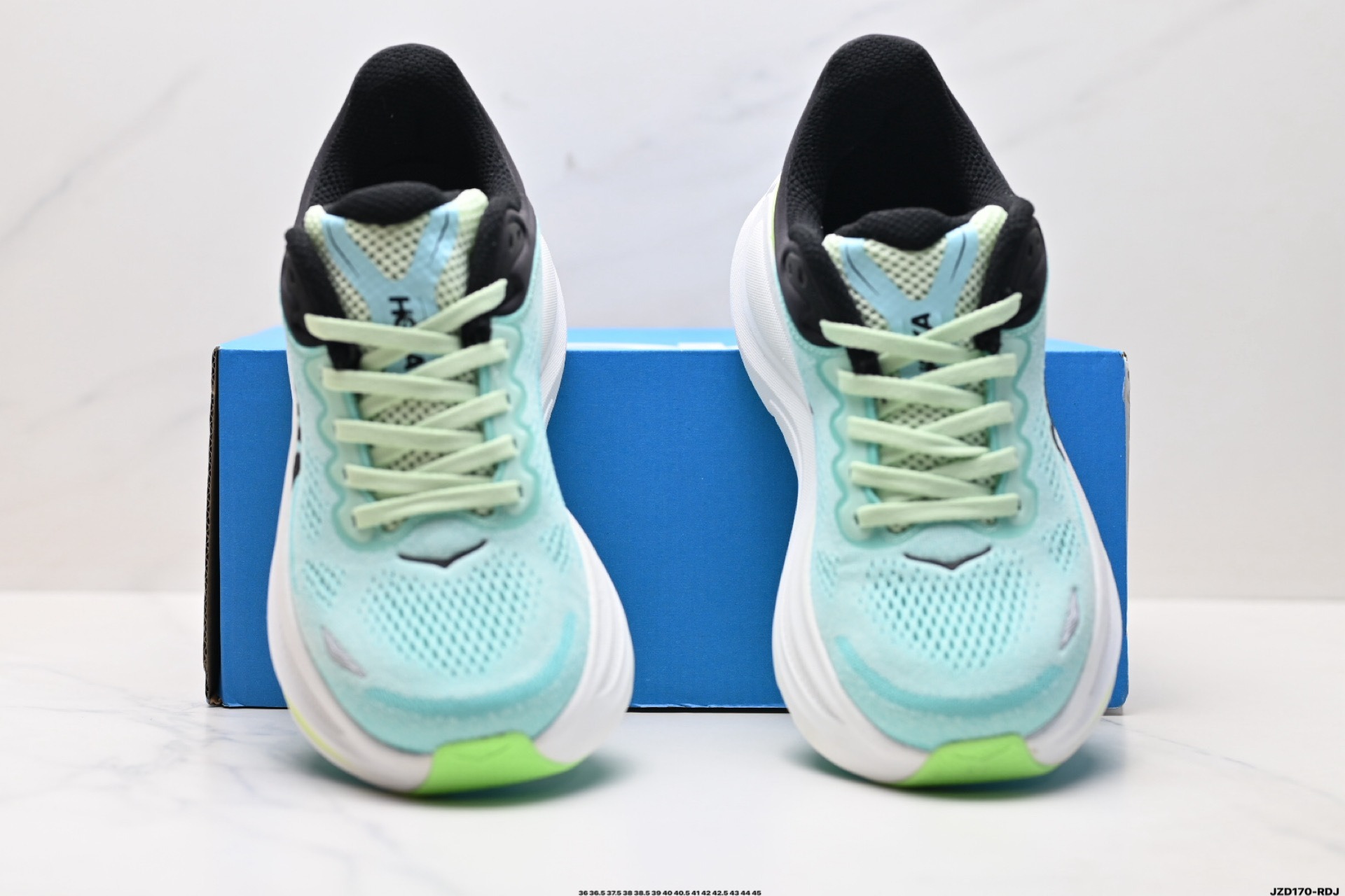 HOKA Bondi 9 湖水綠