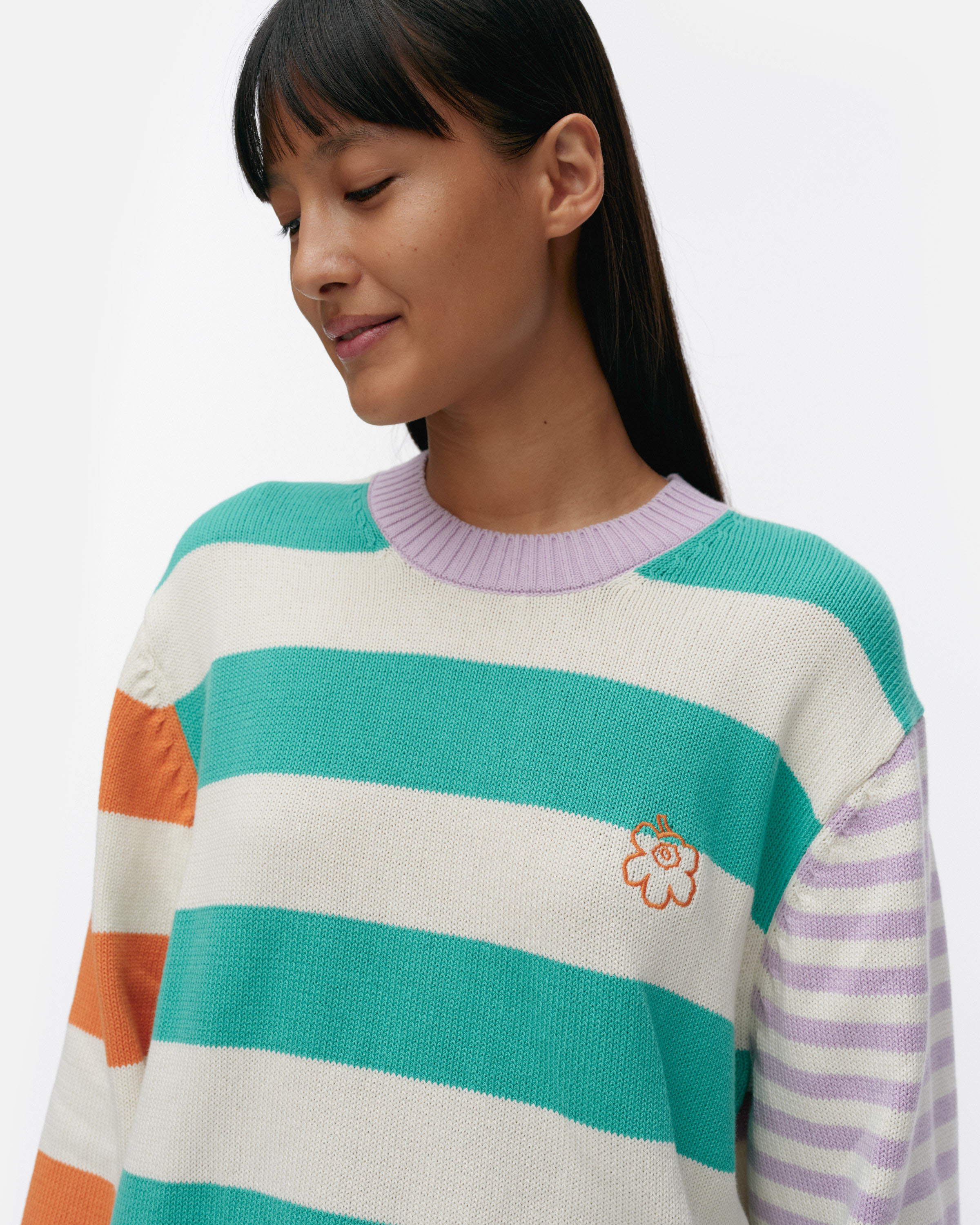 KESÄKOJU MAALIS PATJA 毛衣