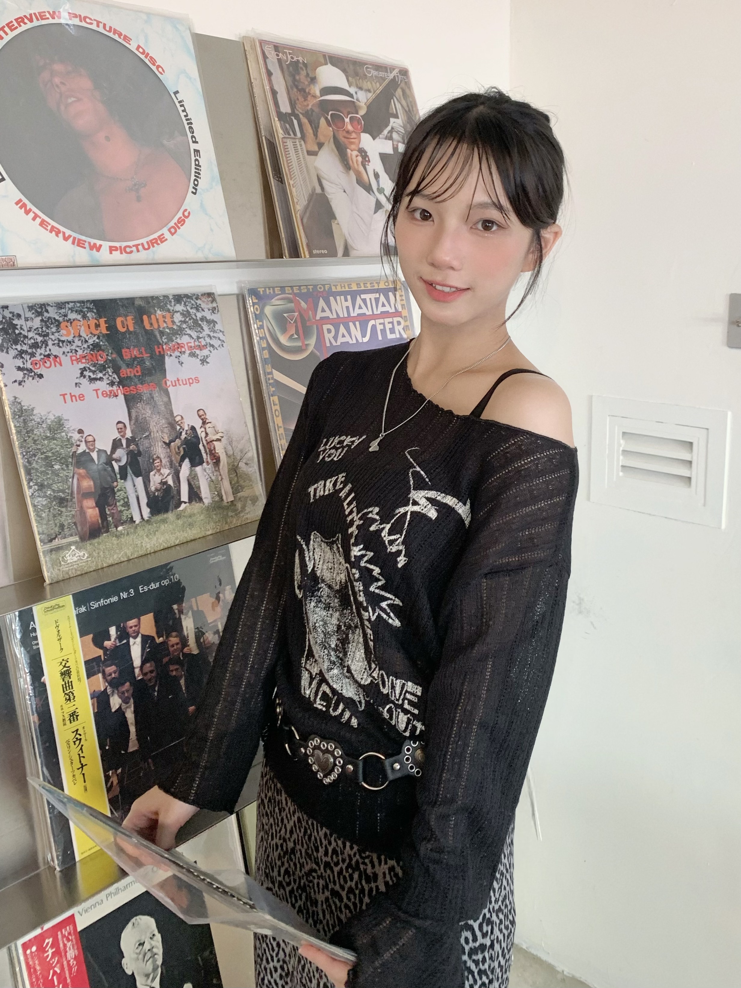 K0496｜小型格透視感貓貓長袖外搭上衣