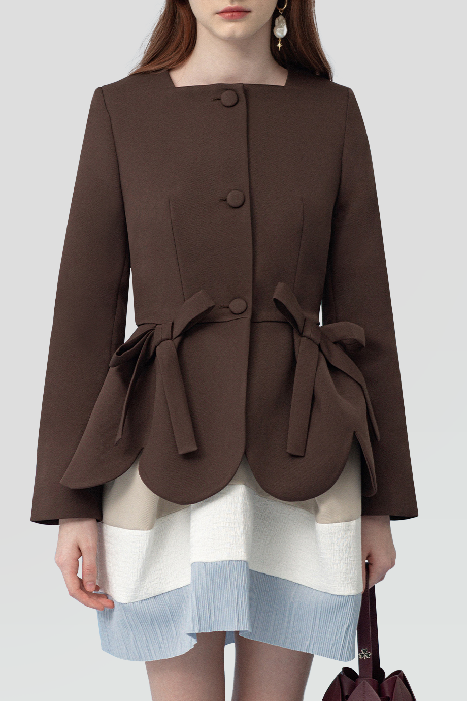 PEGGY HARTANTO｜MALPIGHIAN 方領花瓣下擺綁結裝飾外套