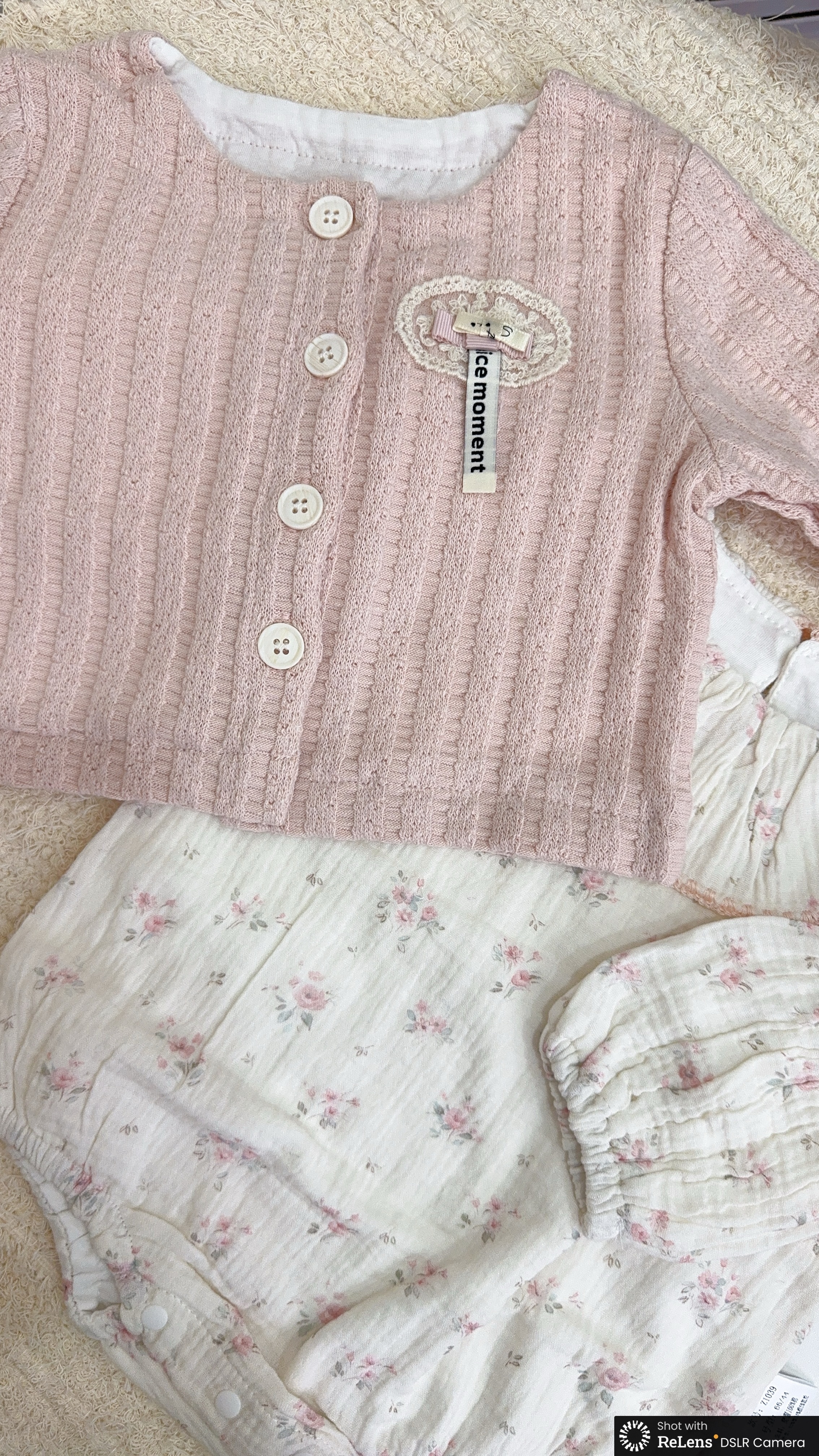 z1039粉色針織外套＋碎花包屁衣套裝c114