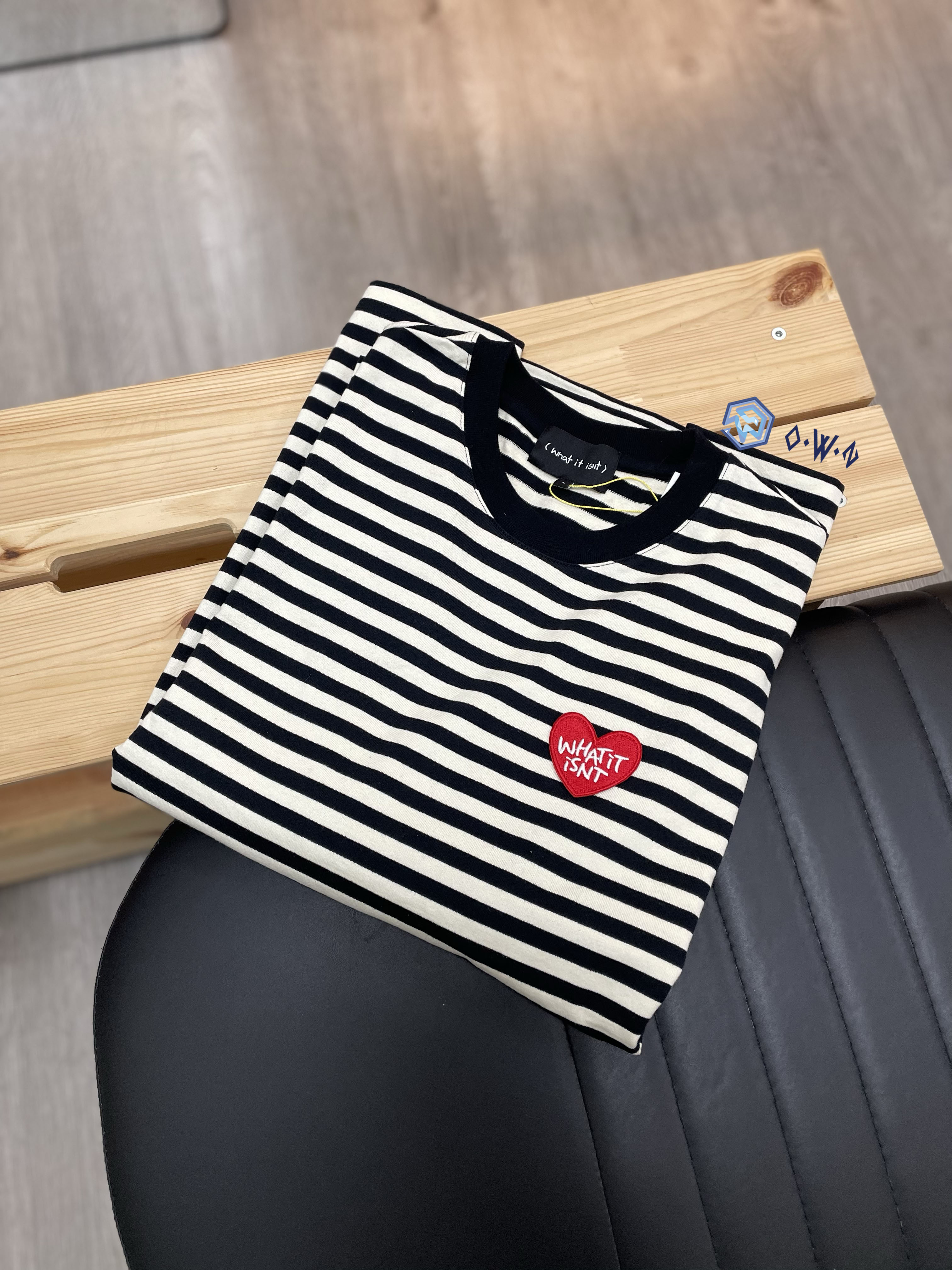 【OWN】What it isn't 條紋 長袖 上衣 愛心 厚磅 薄長袖 小飛人 小黃人 不分男女 米黑