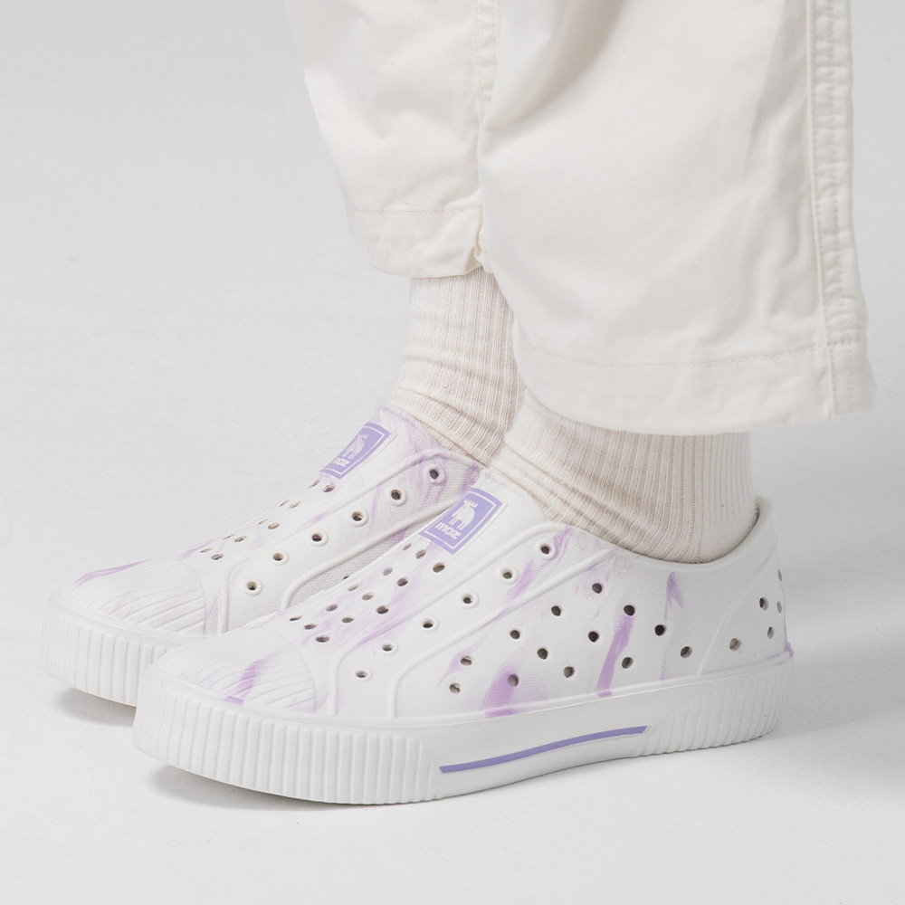 【北歐極光系列】moz 瑞典 駝鹿 雙色洞洞餅乾水鞋 (白/紫標)-附鞋扣