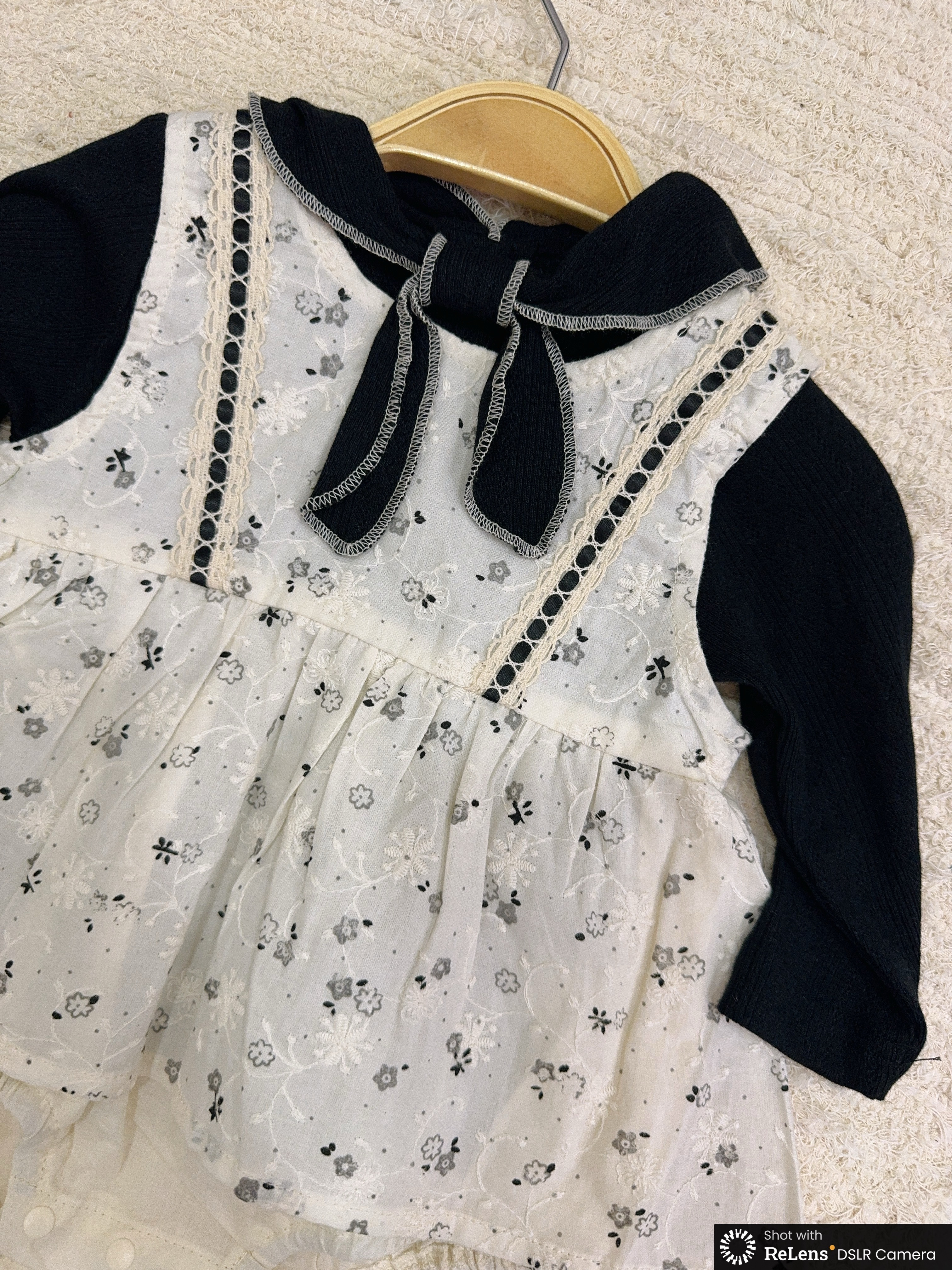 H3706菱格針織上衣＋碎花包屁套裝c123