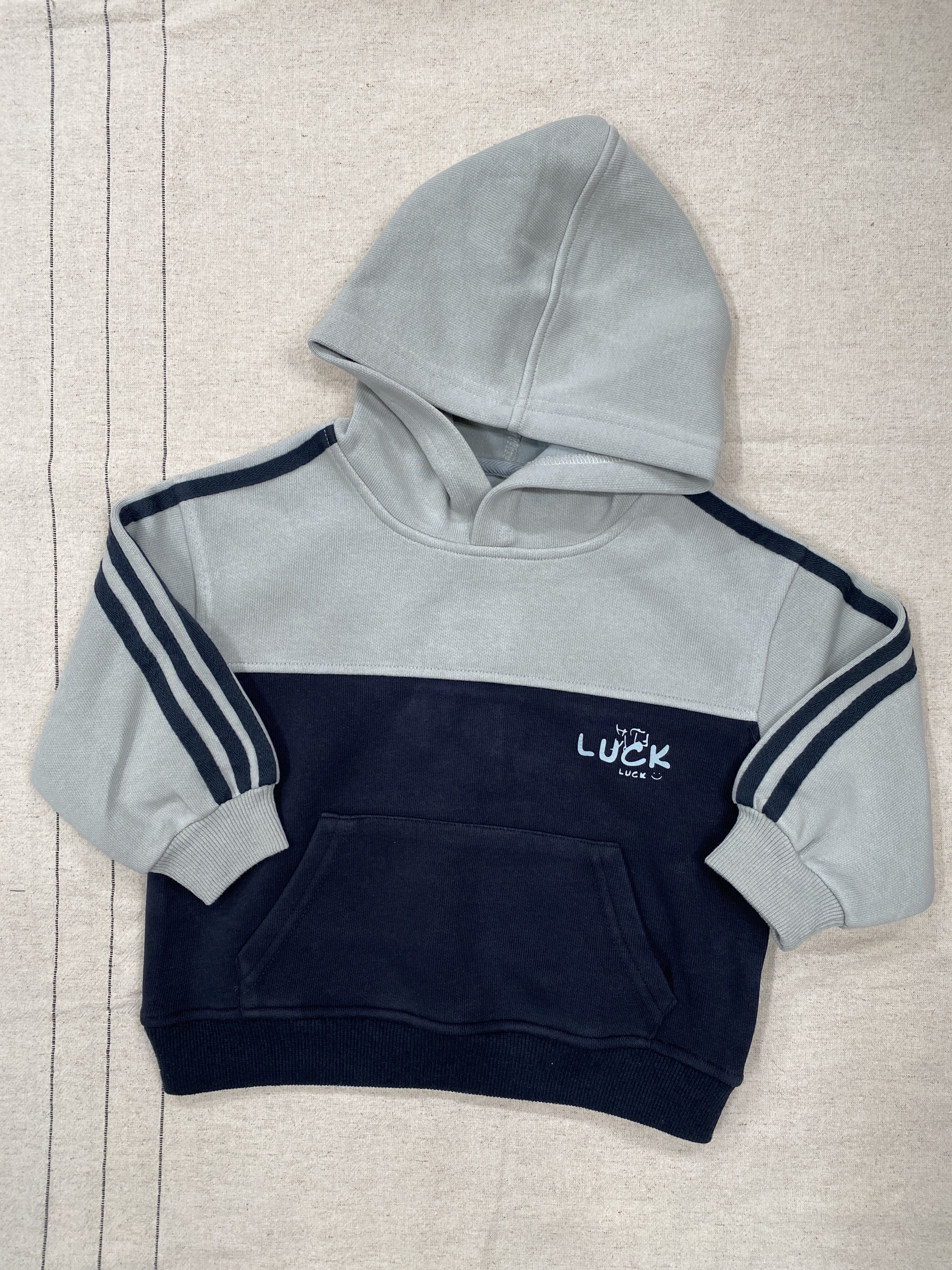 A03312拼色線條帽T