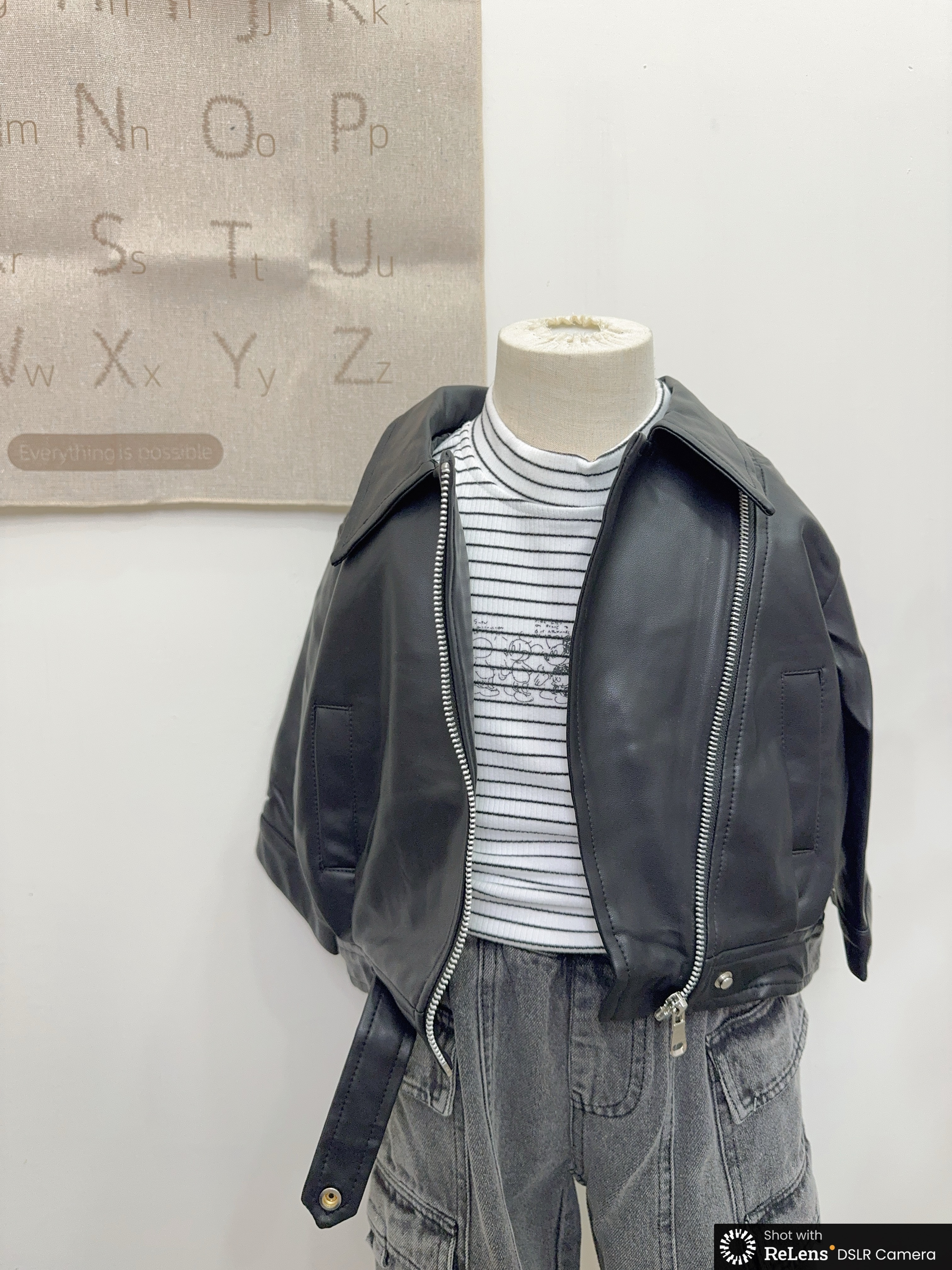 6006斜拉鏈皮外套c124