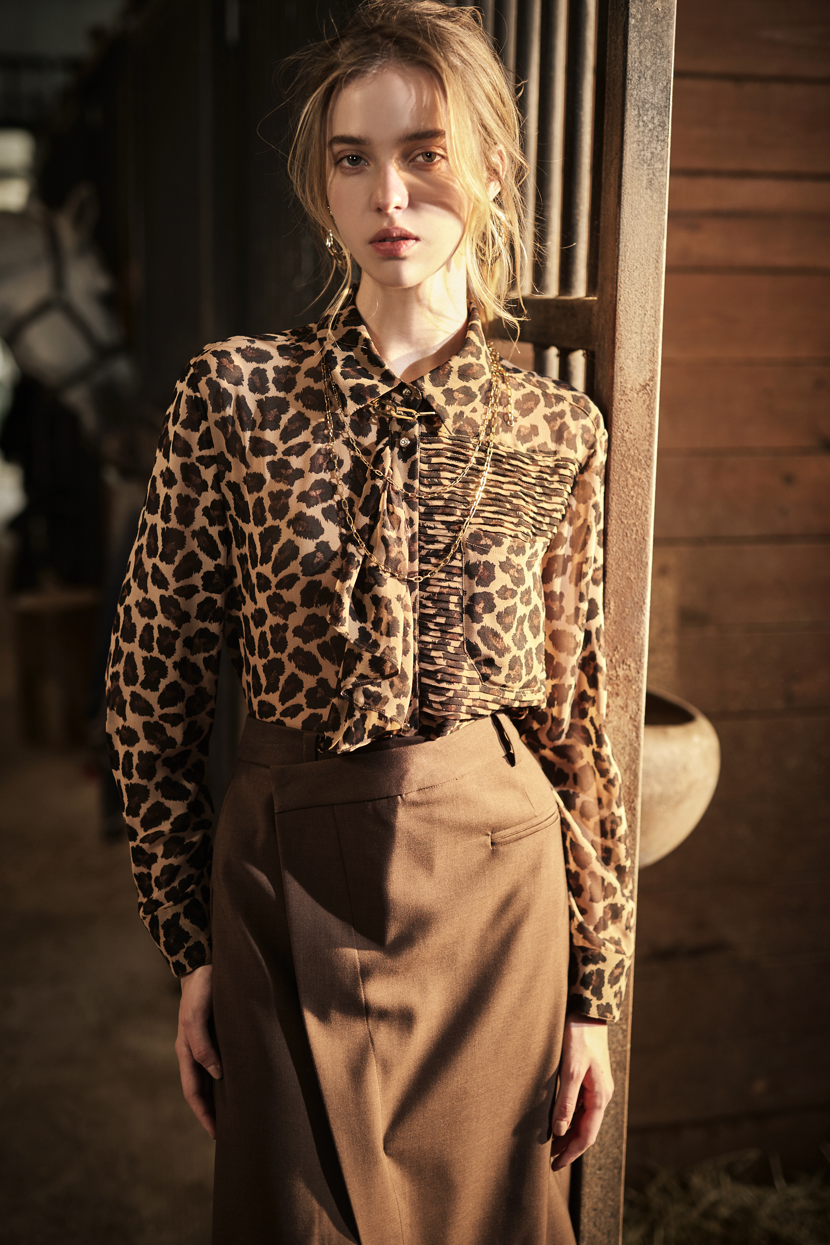 BE15131A1 狂魅之姿荷葉折邊雪紡襯衫