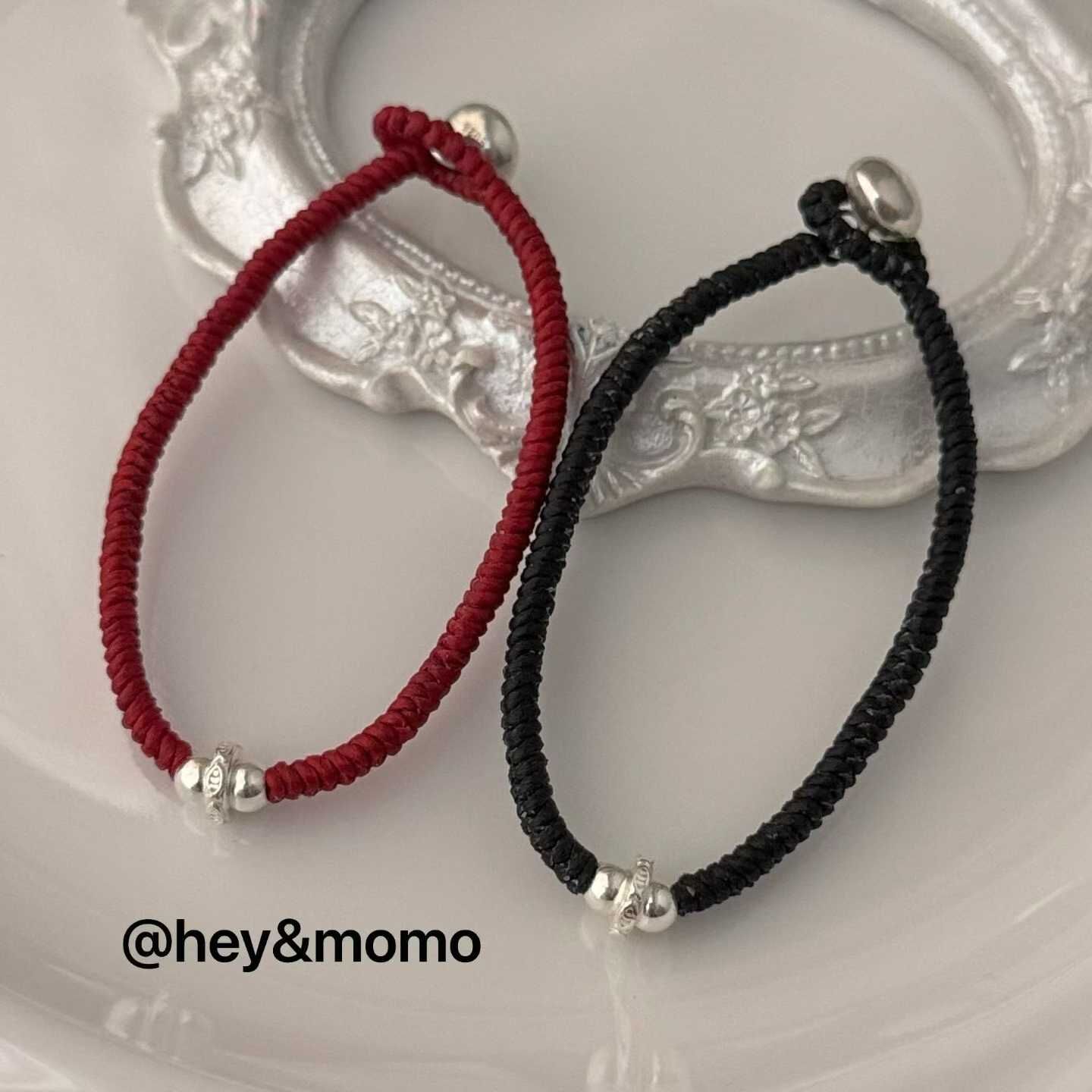 HM5106 ⚪925 銀 小銀魚轉運桶蜜蠟繩手鍊（黑/紅兩色）