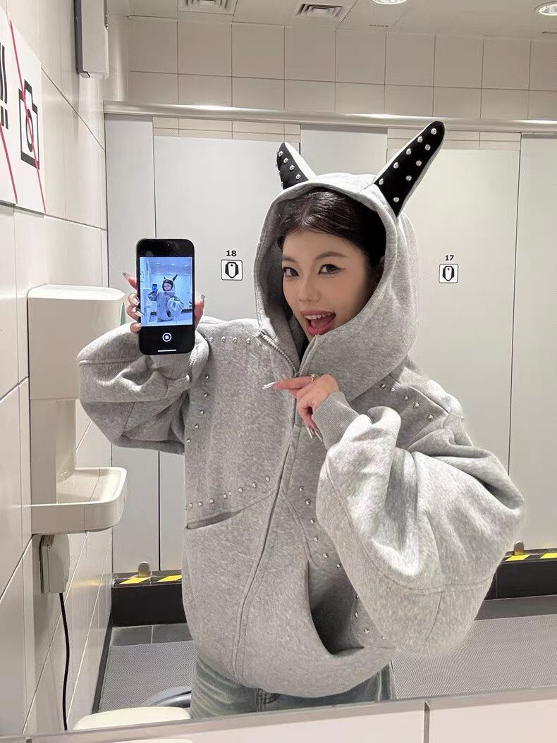 惡魔角鉚釘外套