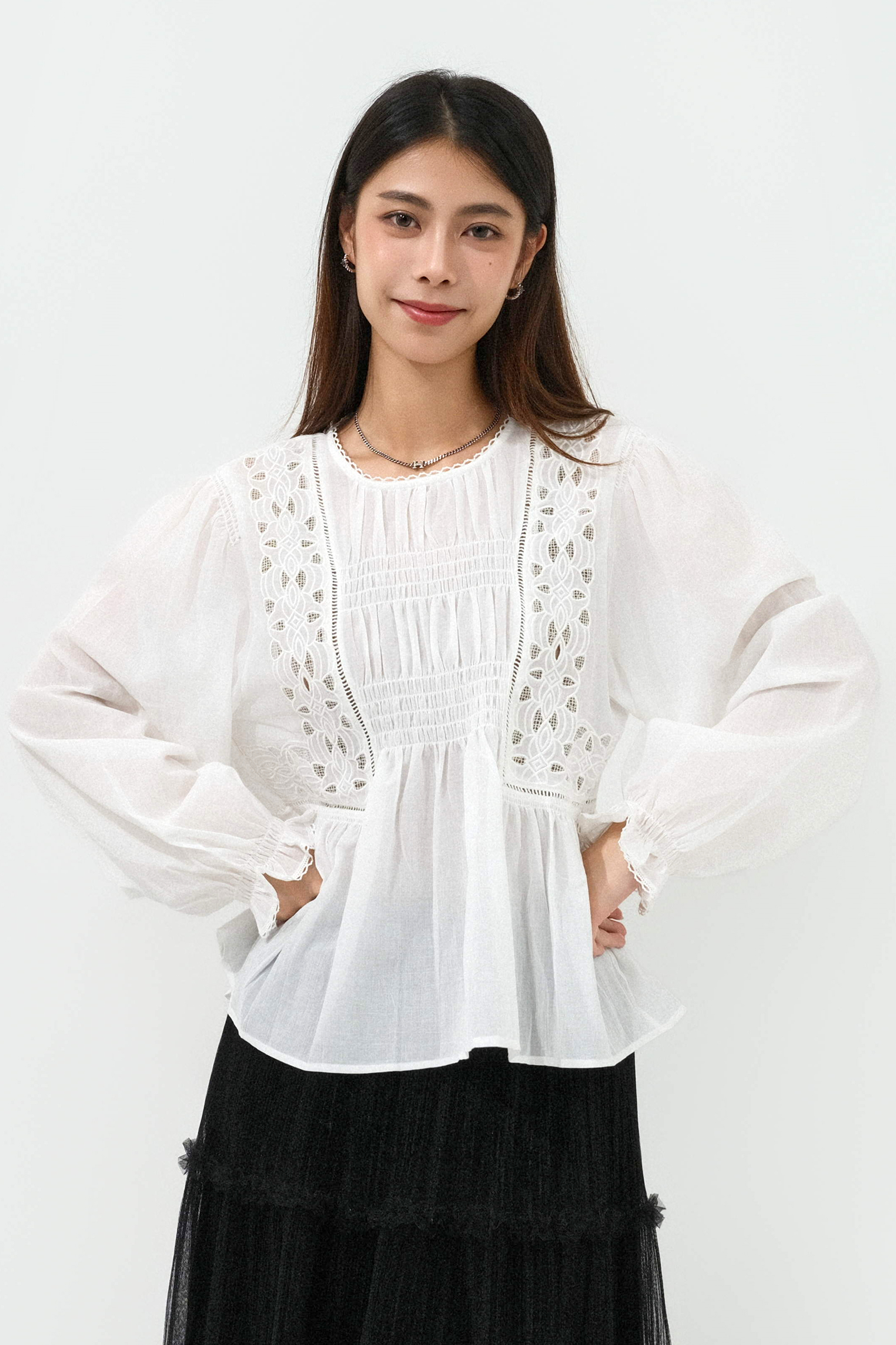 通花棉麻小傘腳民族上衣 (預購產品）