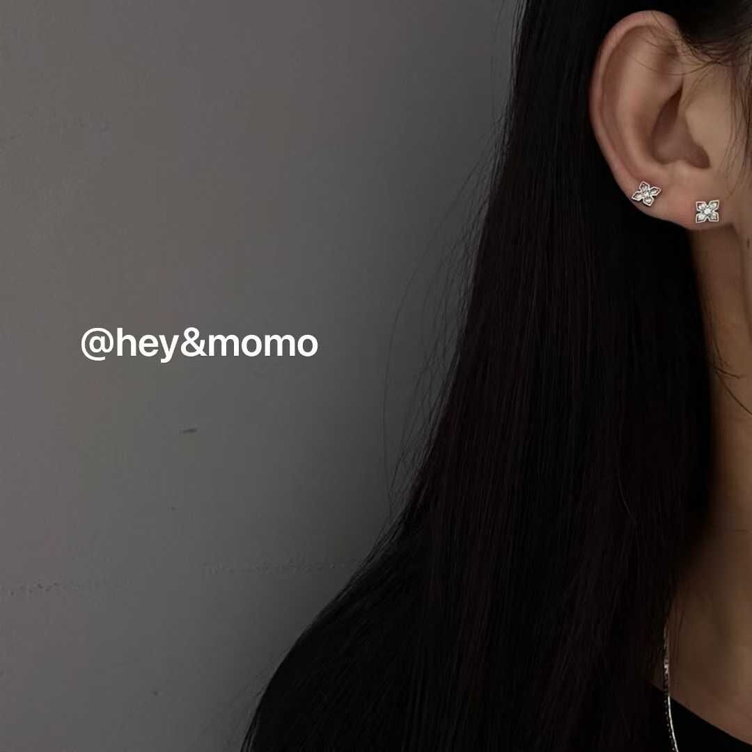 HM5112 ⚪925銀 微鑲滿鑽十字花造型耳骨釘