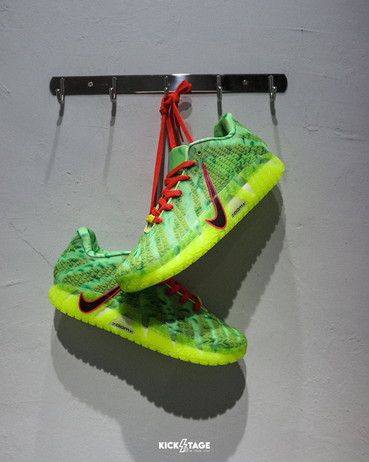 <門市現貨><限量商品不退換> 男鞋 NIKE JA 3 'Zombie' 萬聖節 綠色 青竹絲 莫蘭特 實戰 籃球鞋【HV9924-700】