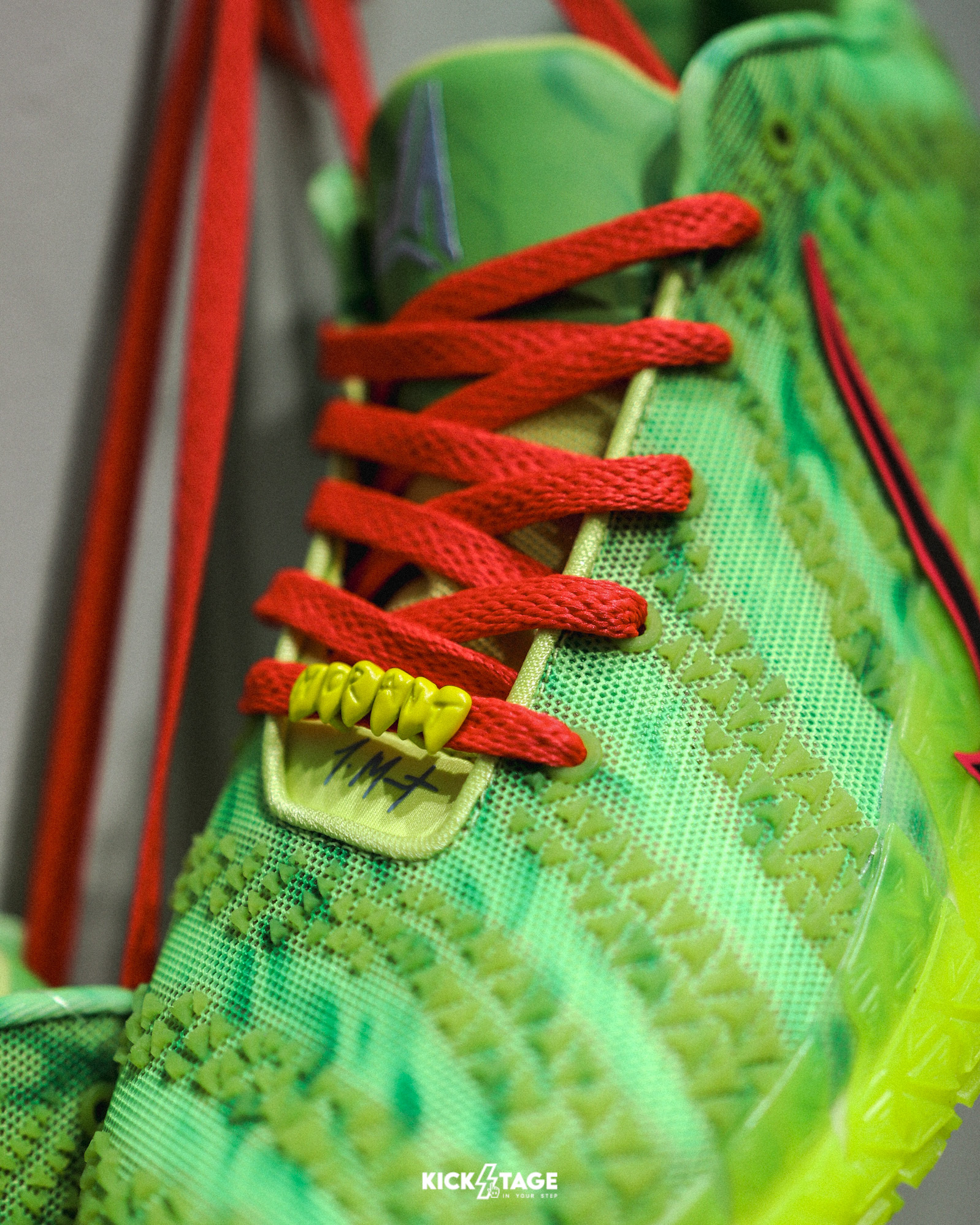 <門市現貨><限量商品不退換> 男鞋 NIKE JA 3 'Zombie' 萬聖節 綠色 青竹絲 莫蘭特 實戰 籃球鞋【HV9924-700】