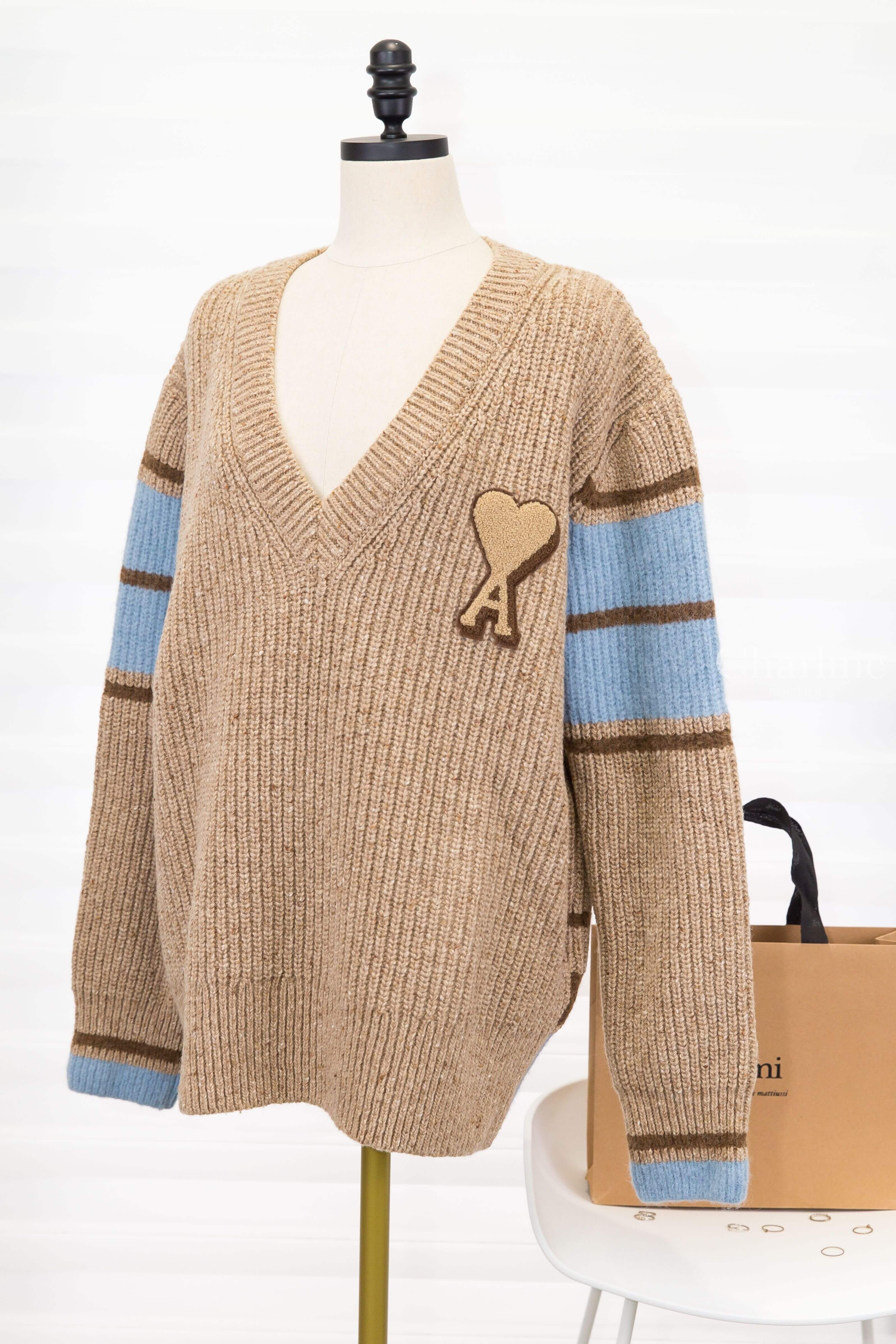 Ami Paris Brown Wool College Sweater 駝色V領深棕藍條紋毛毛立體大愛心A補丁針織羊毛長袖毛衣-Charline Boutique 精品代購