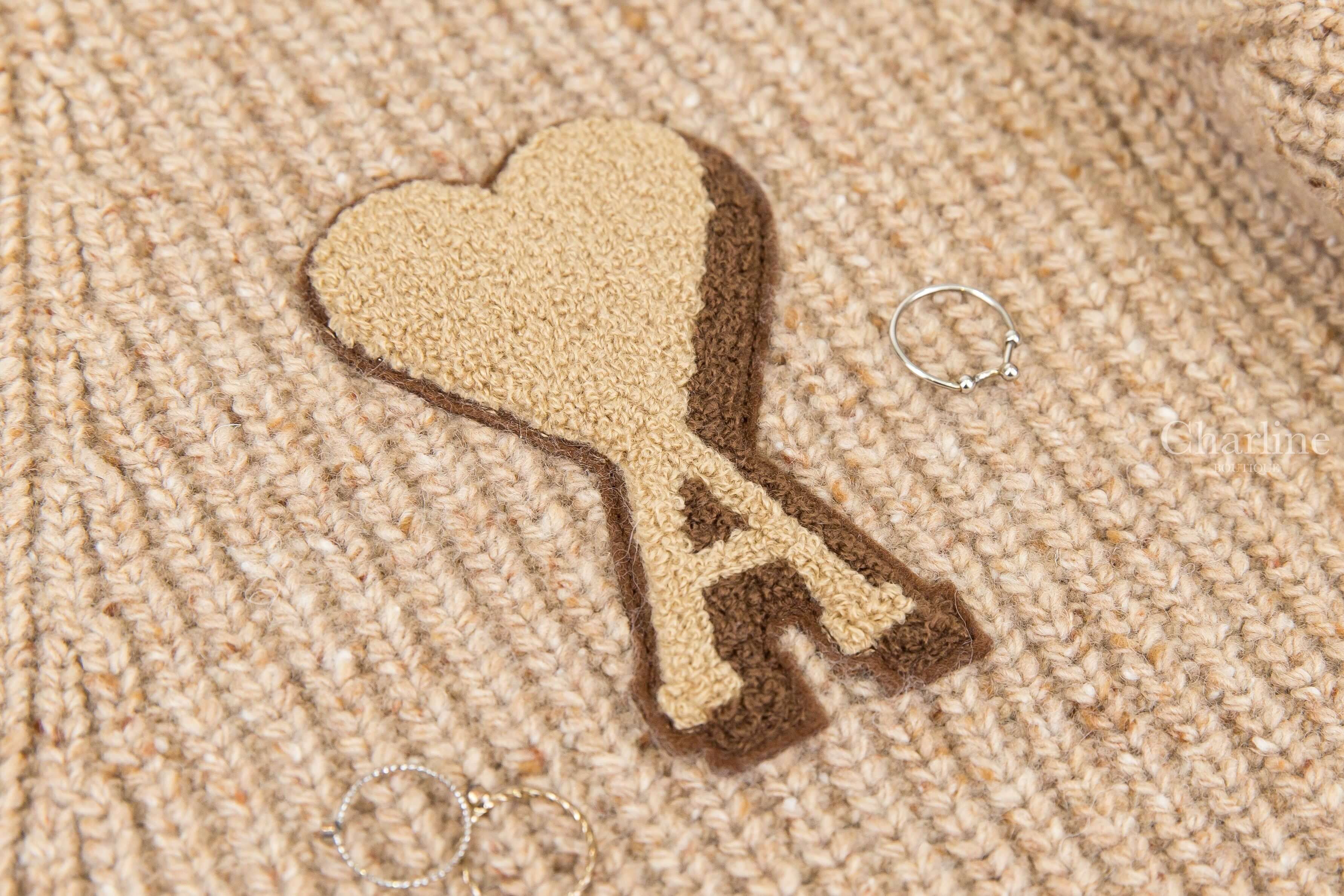 Ami Paris Brown Wool College Sweater 駝色V領深棕藍條紋毛毛立體大愛心A補丁針織羊毛長袖毛衣