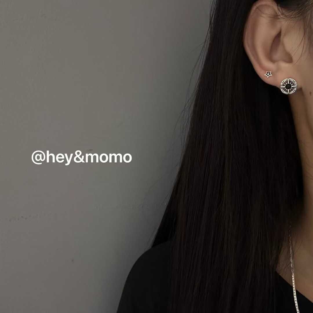 HM5114 ⚪925 銀 黑鑽個性圖騰圖案設計耳骨釘