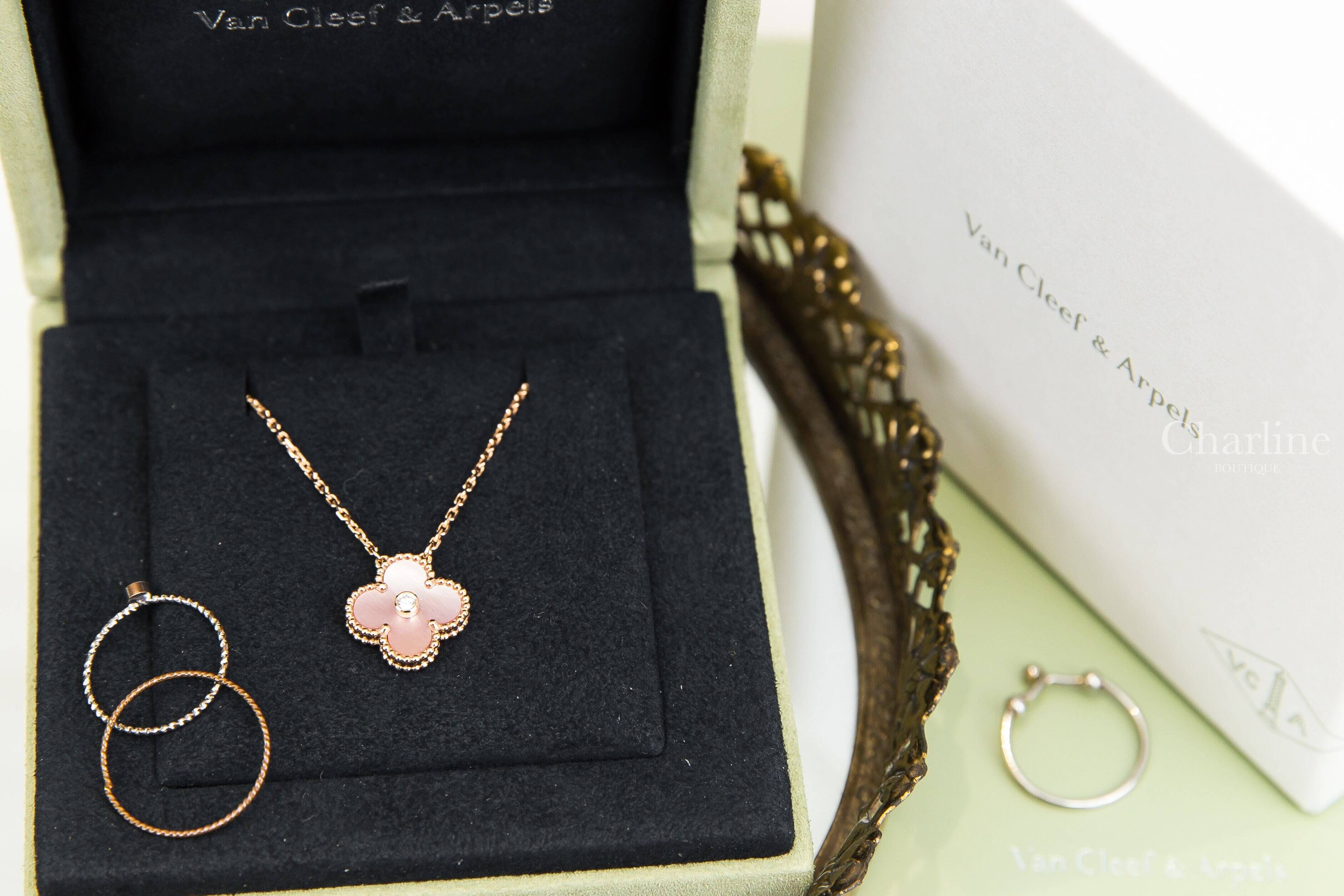Van Cleef & Arpels Vintage Alhambra Pendant 聖誕節限定款單顆水鑽四葉草珍珠粉色貝母18K玫瑰金項鍊