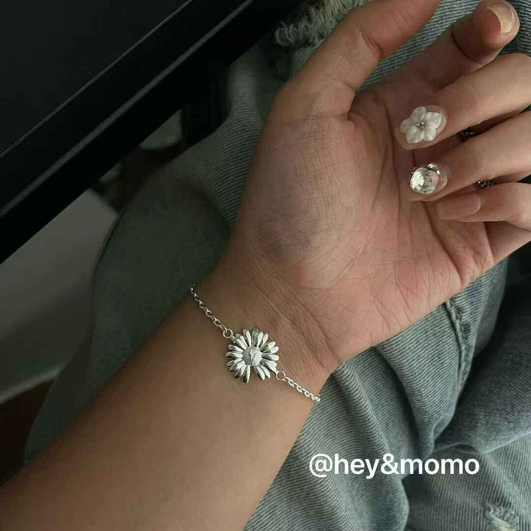 HM5127 ⚪925 銀 GD風雛菊手鍊