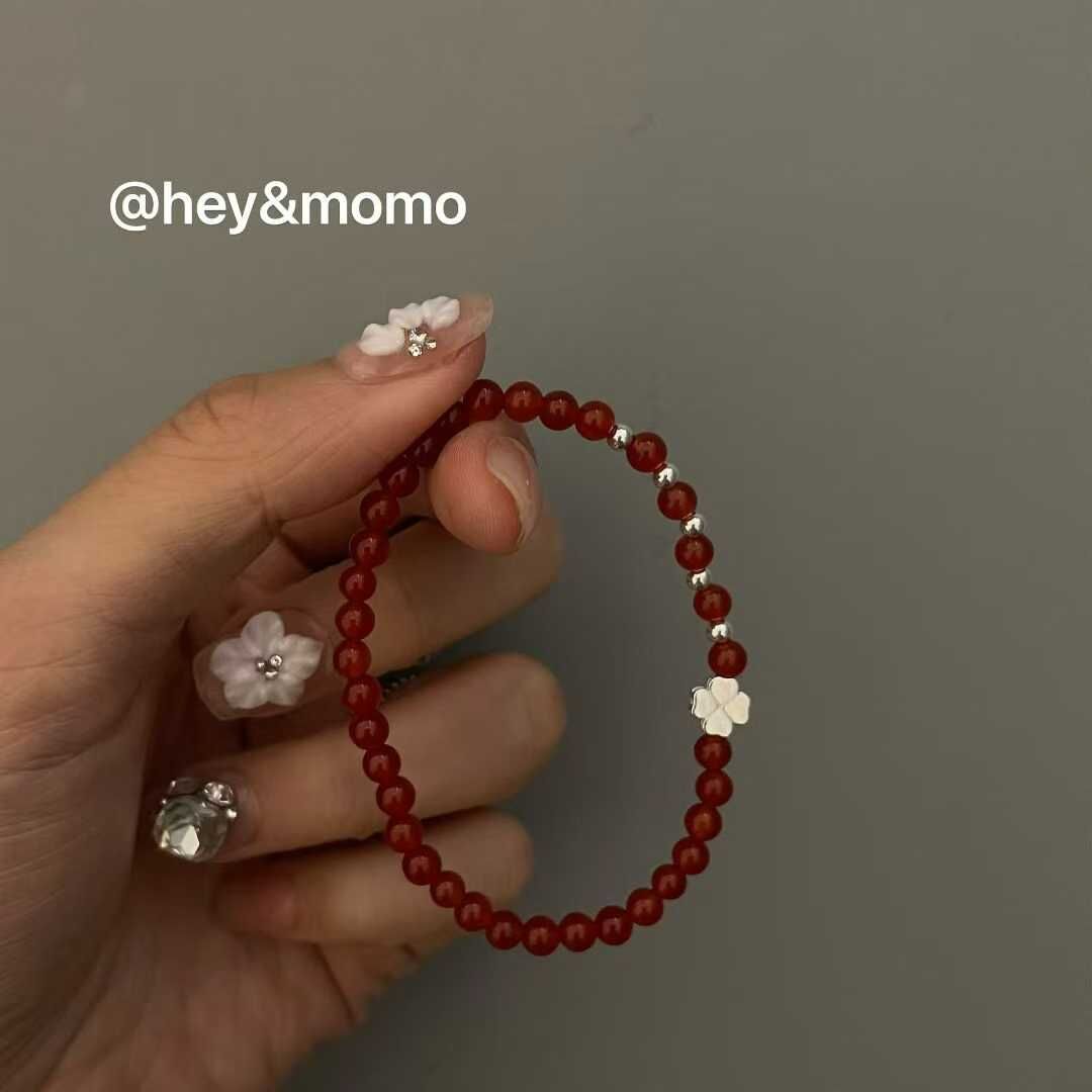HM5136 ⚪925 銀 紅瑪瑙四葉草彈性繩手鍊