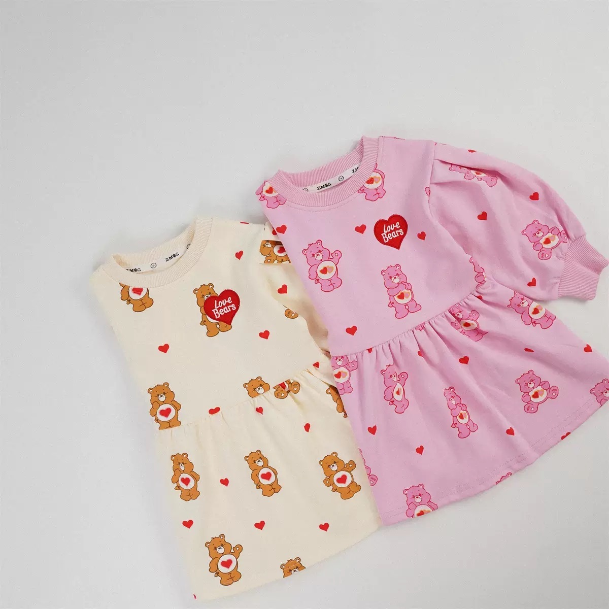 🐻𝐂𝐚𝐫𝐞 𝐁𝐞𝐚𝐫𝐬 愛心熊滿印連身裙