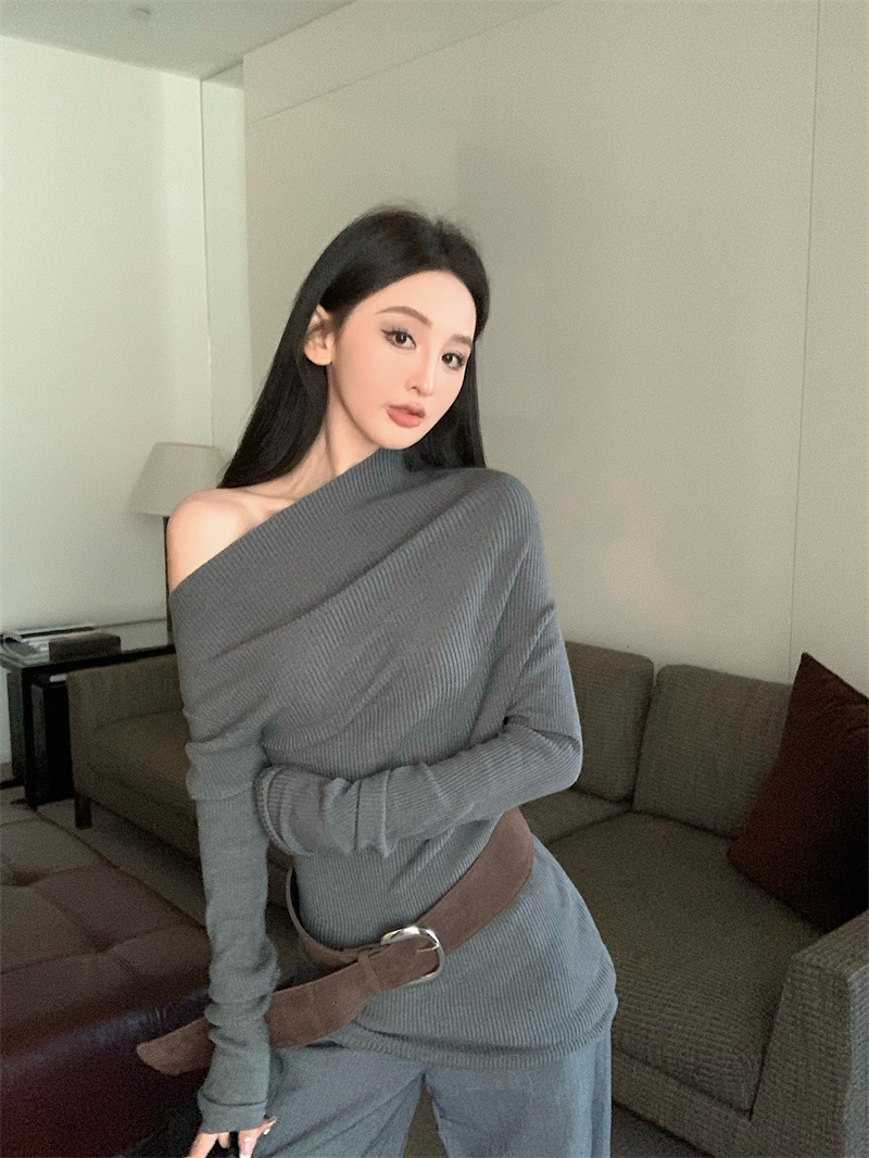 露肩針織 不規則長袖上衣(紅/黑/灰/咖)