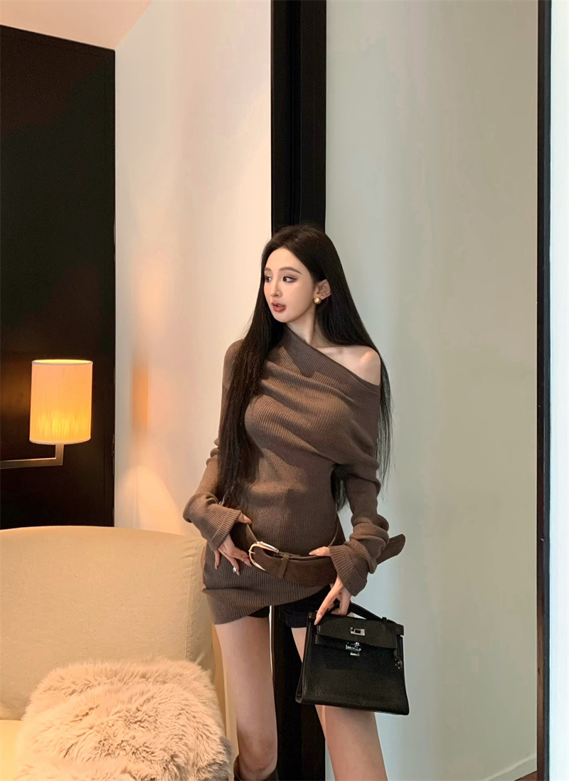 露肩針織 不規則長袖上衣(紅/黑/灰/咖)