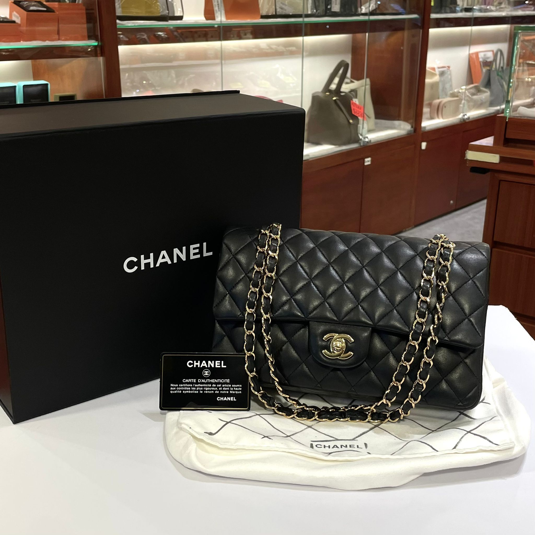 29卡黑色羊皮金扣❤️95%NEW二手CHANEL CF25 , A01112 , CLASSIC FLAP BAG, #CF26 #兩年免費保養  #香榭站正品