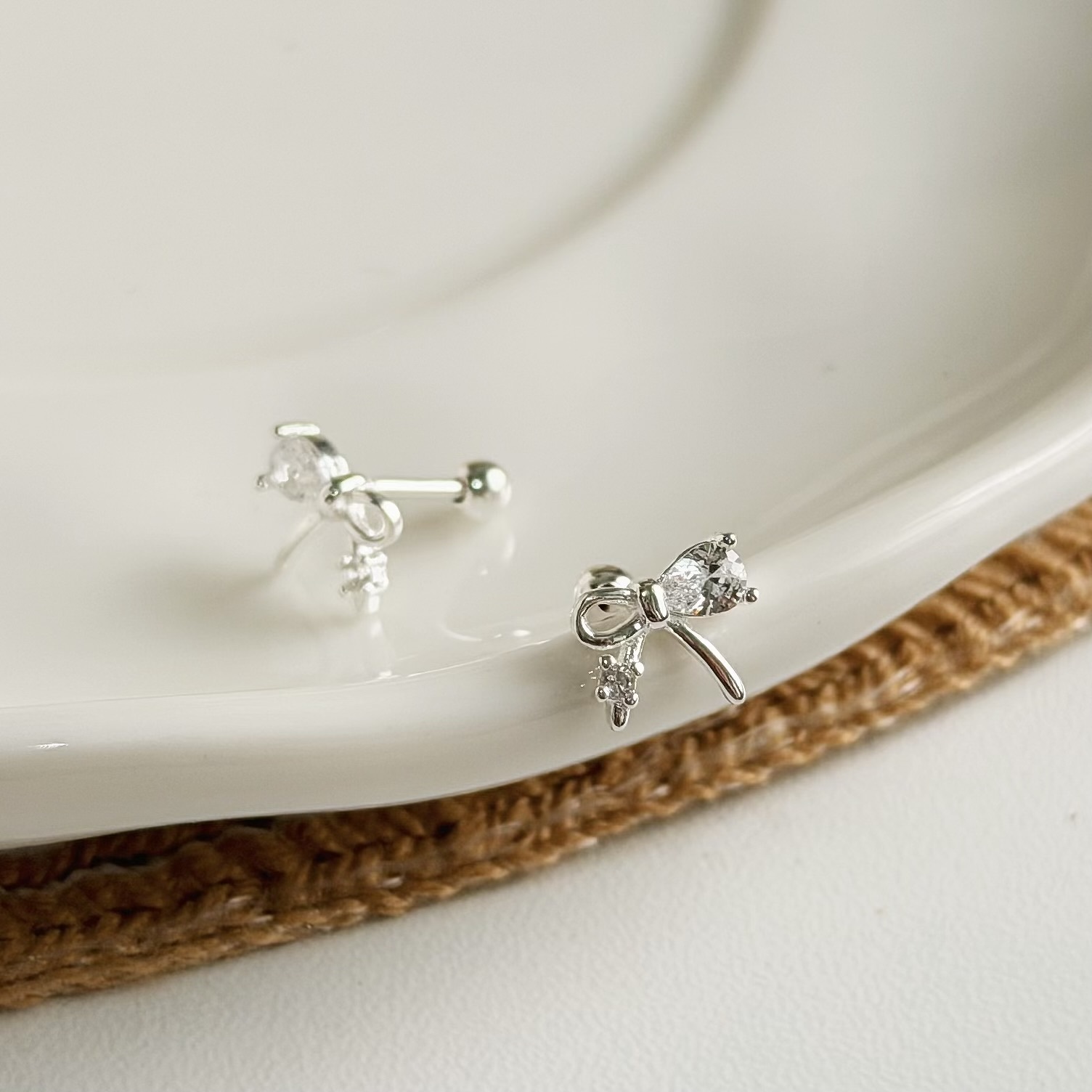 Y267鋯石蝴蝶結純銀鎖針