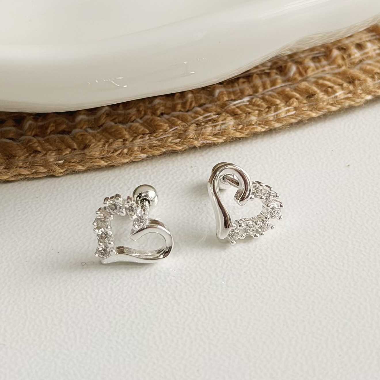 Y266排鑽簍空愛心純銀鎖針