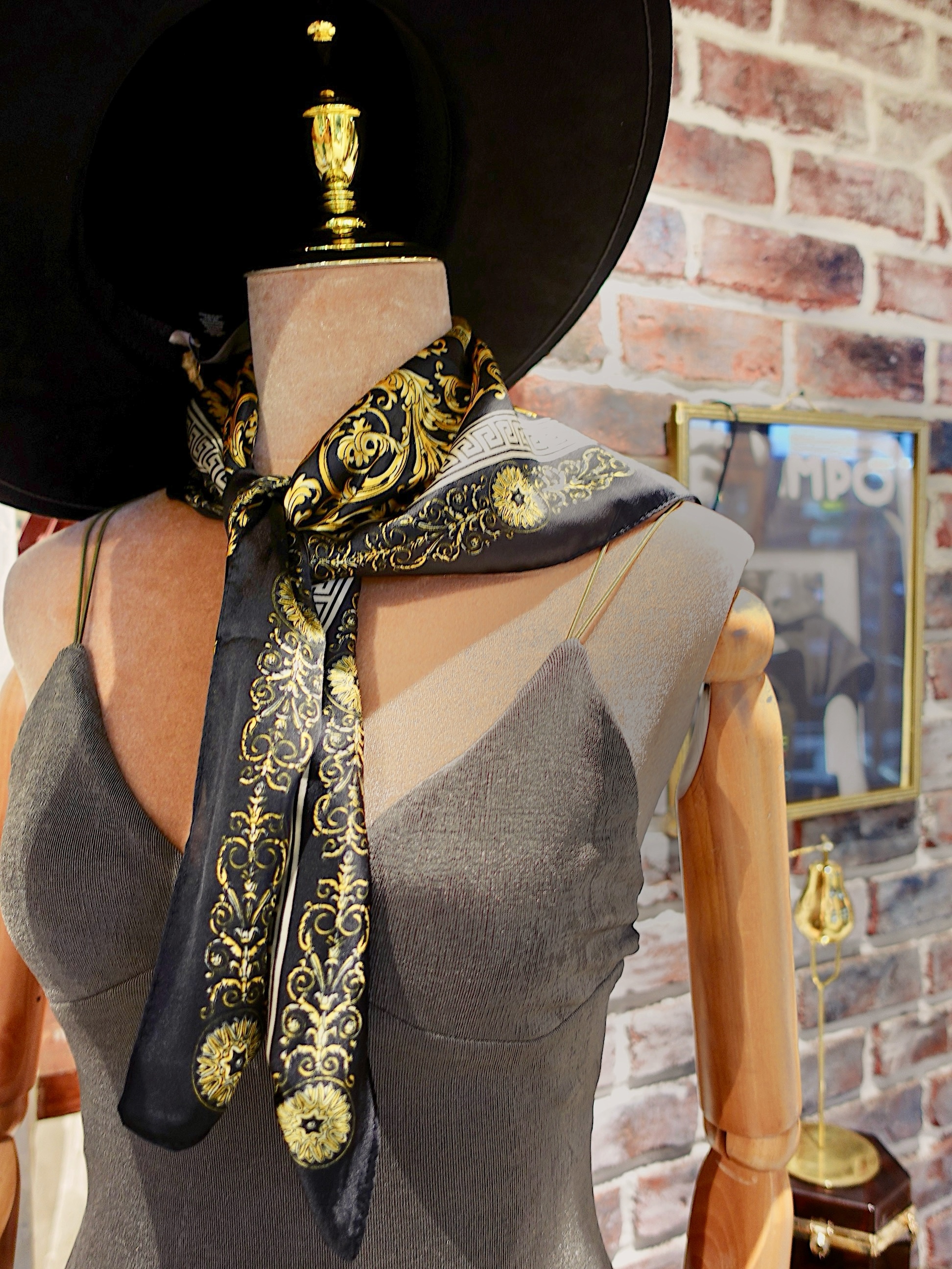 亮絲奢華印花頭巾