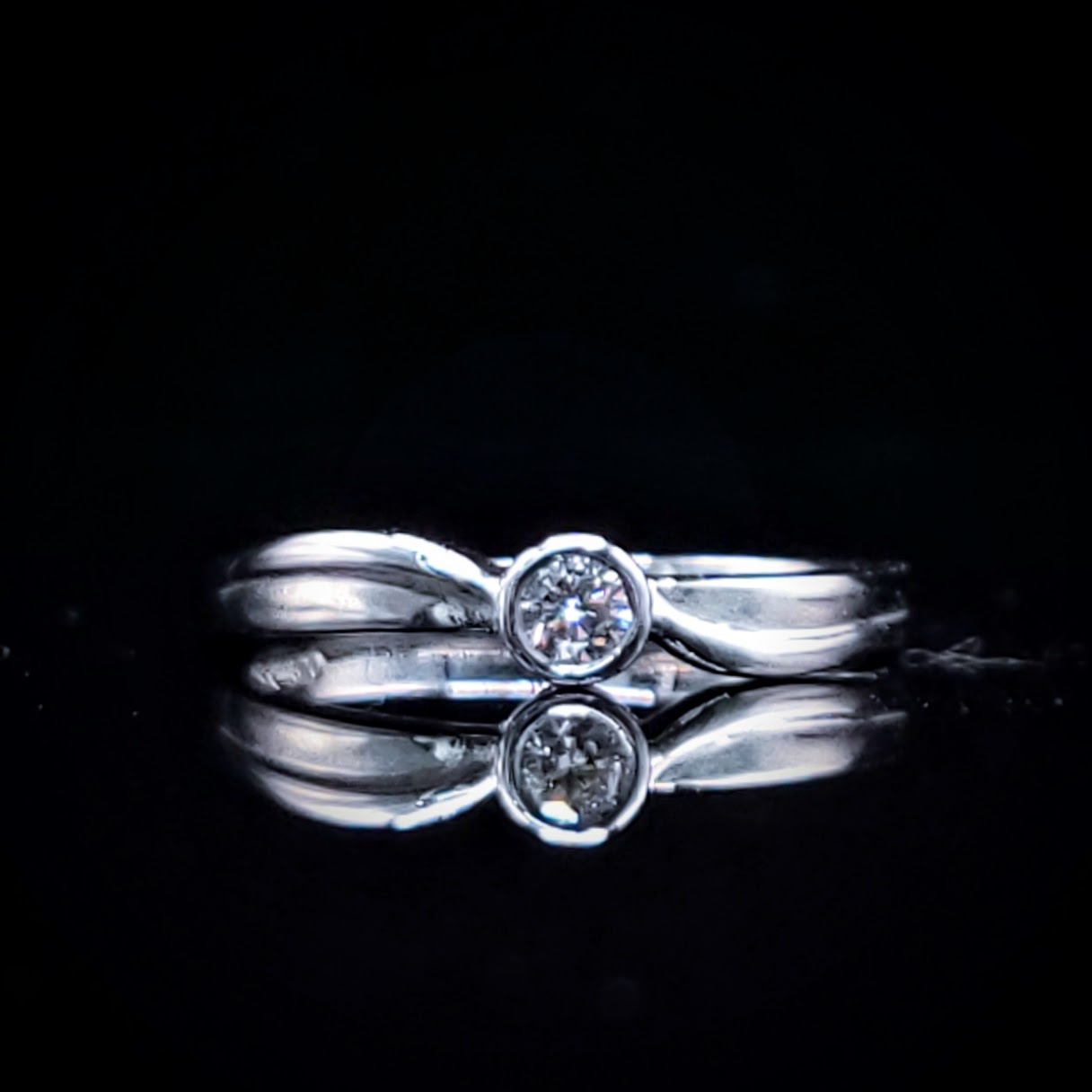 18K White Gold 0.10ct Diamond Ring