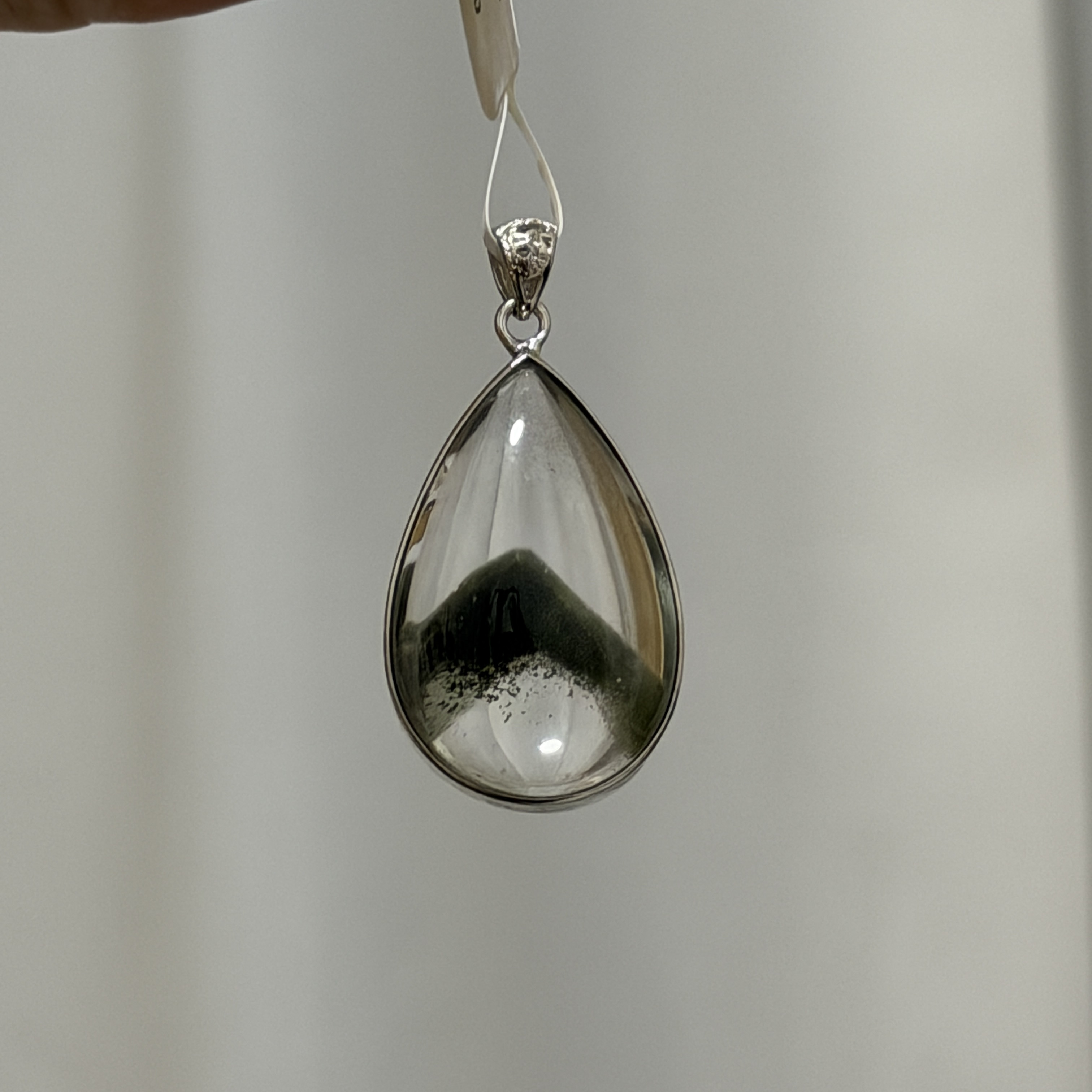 收藏品綠幽靈金字塔吊墜 GP1577