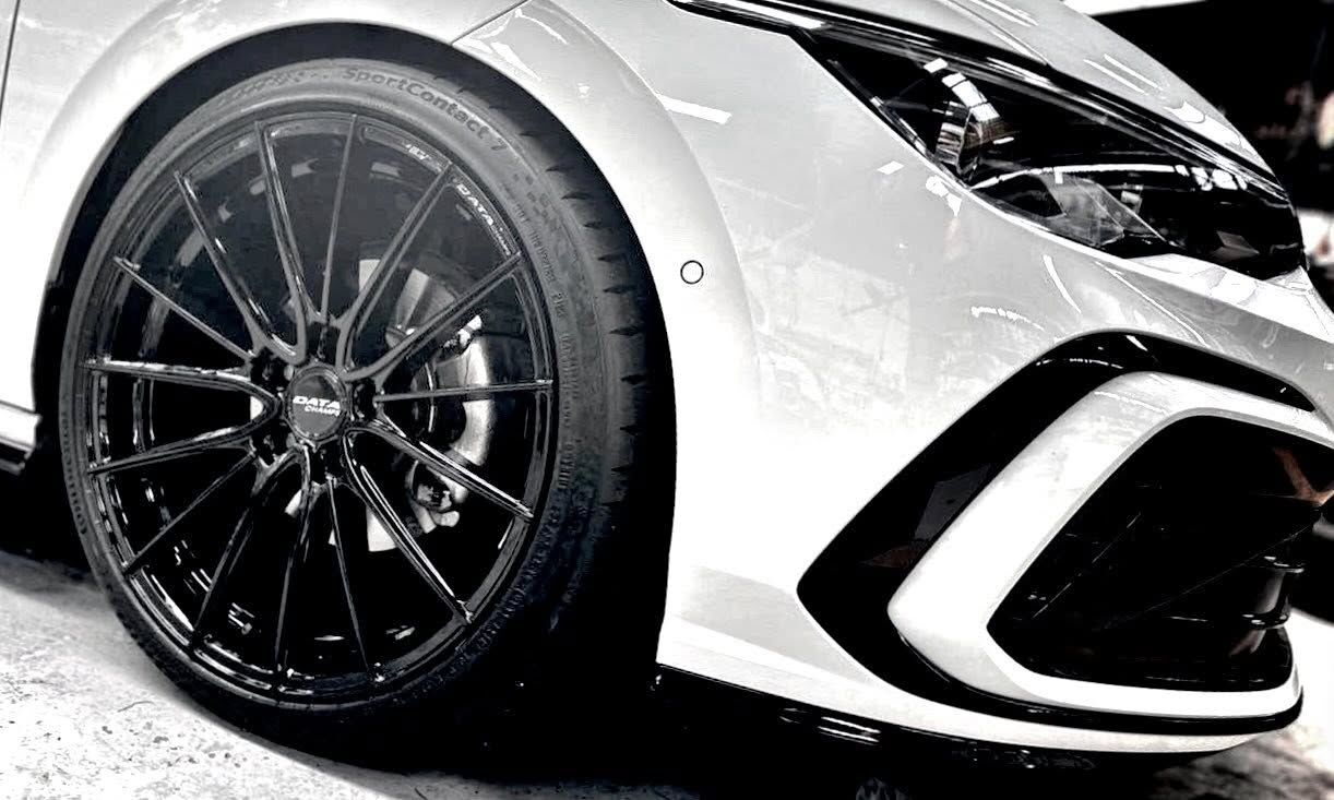 【旋壓輕量鋁圈】DATA CHAMPS WHEELS 19吋 旋壓鋁圈 FF11 高亮銀 8.5J 5/108 ET40’ 5/114 ET42’ 5/112 ET35.42  四入組