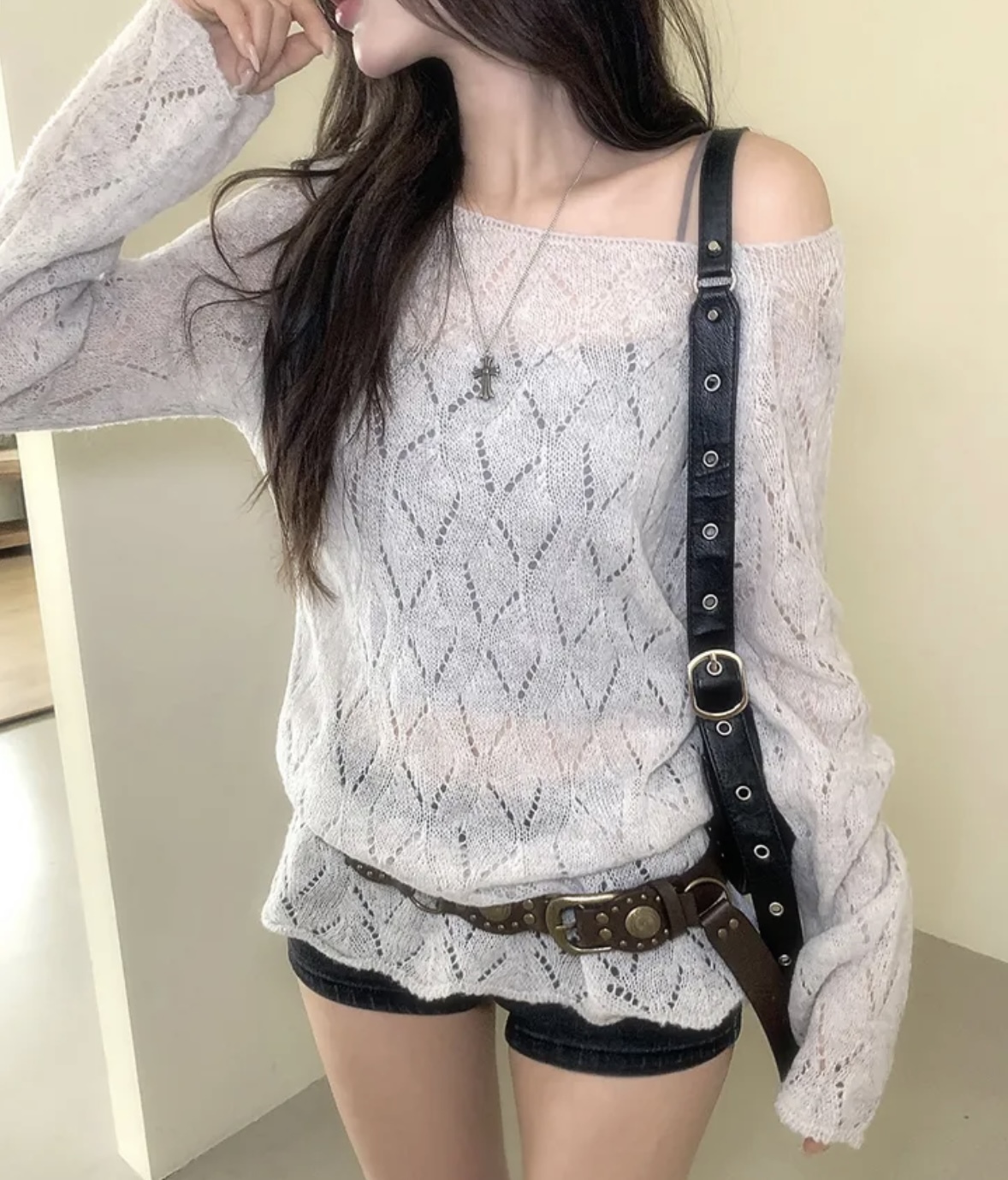 【優惠預訂】韓國縷空菱格針織上衣（4色）