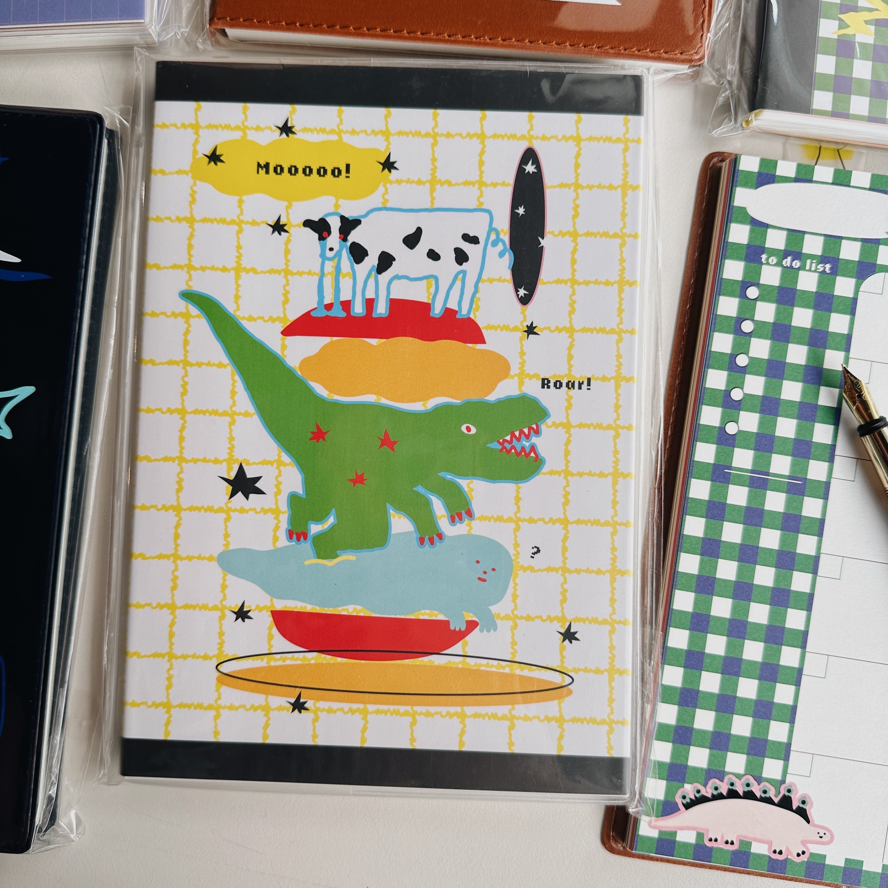 不討好漢堡堡 無時效手帳 萬年曆｜馬卡龍腳趾