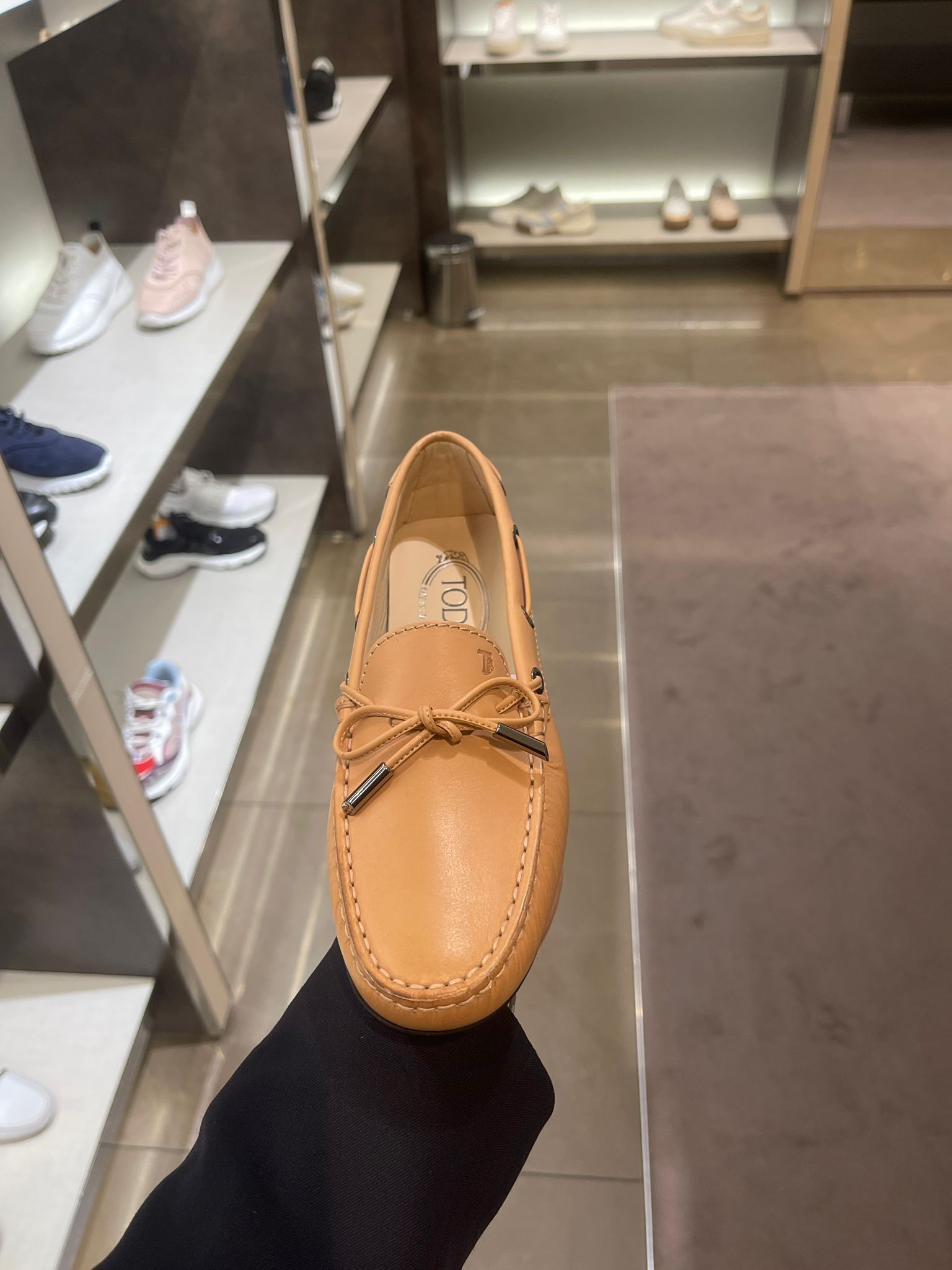 Tod's Gomma Lu Laccetto loafers light camel