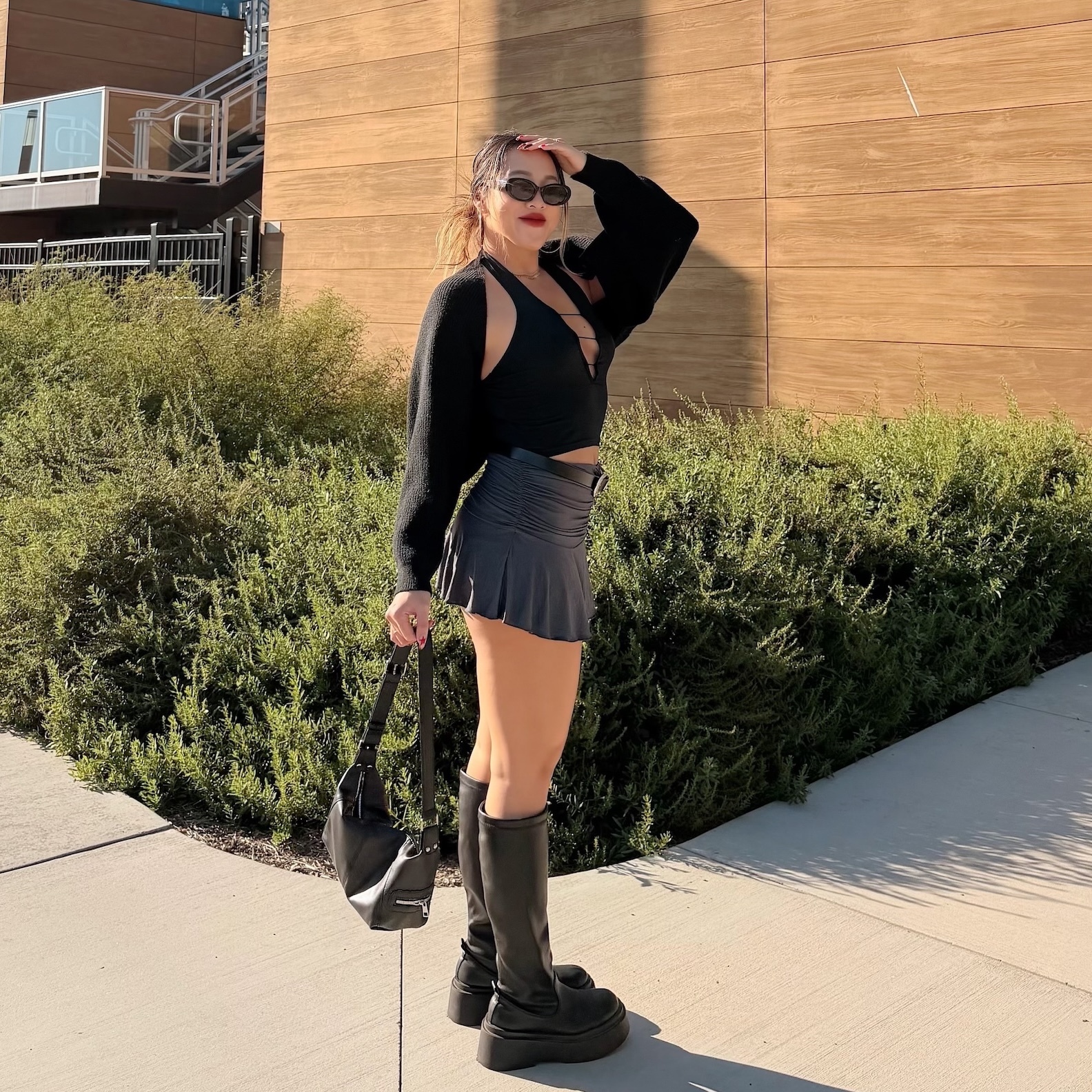 黑色短版針織小罩衫