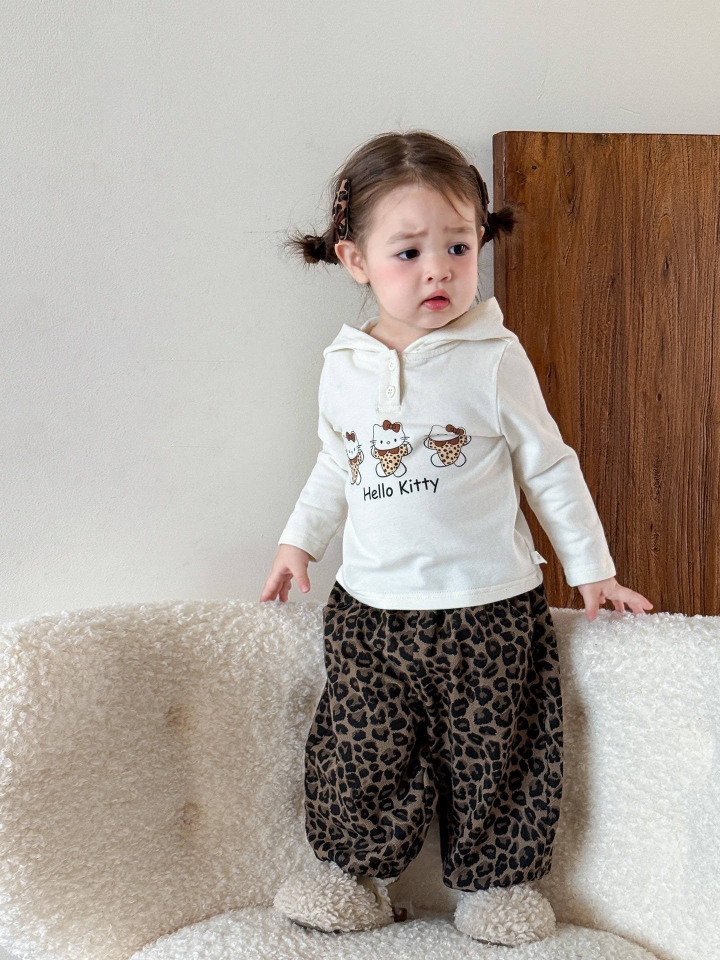 嫩嬰小童都可以的豹紋縮口褲