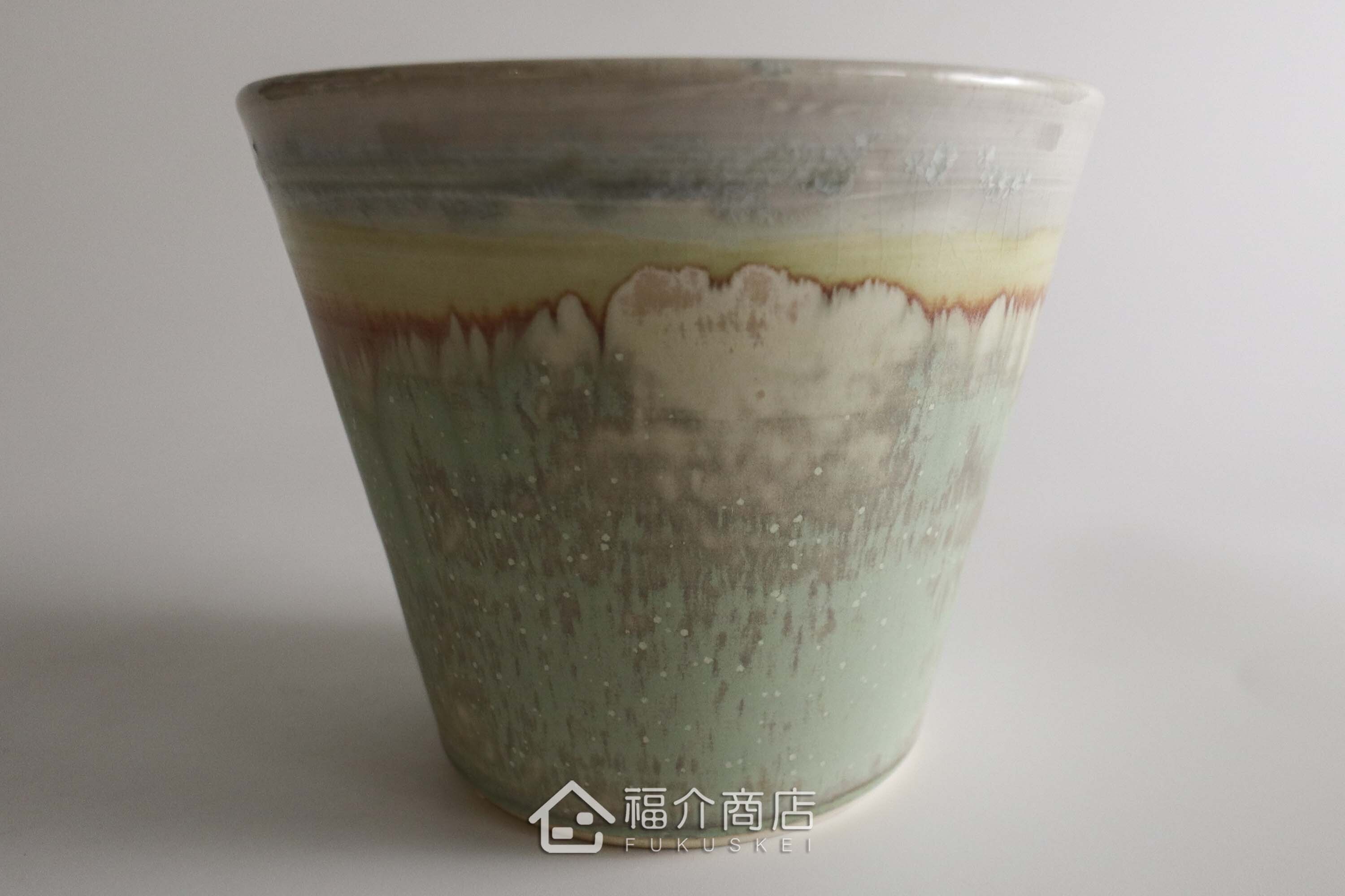 全手工拉胚以兩種釉色交疊的富士山造型的日本陶碗