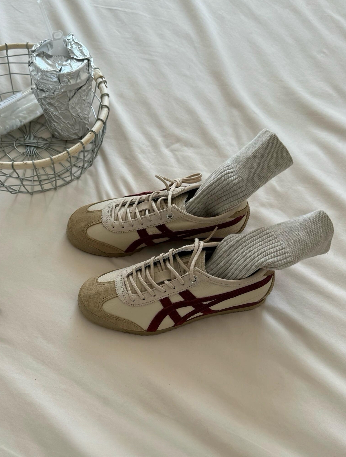 Onitsuka Tiger 鬼塚虎 Mexico 66 SD VIN 紅酒奶茶 淺棕色 米白色 酒紅 皮革 復古 德訓鞋 薄底鞋 男女款 1183C015-202/預購