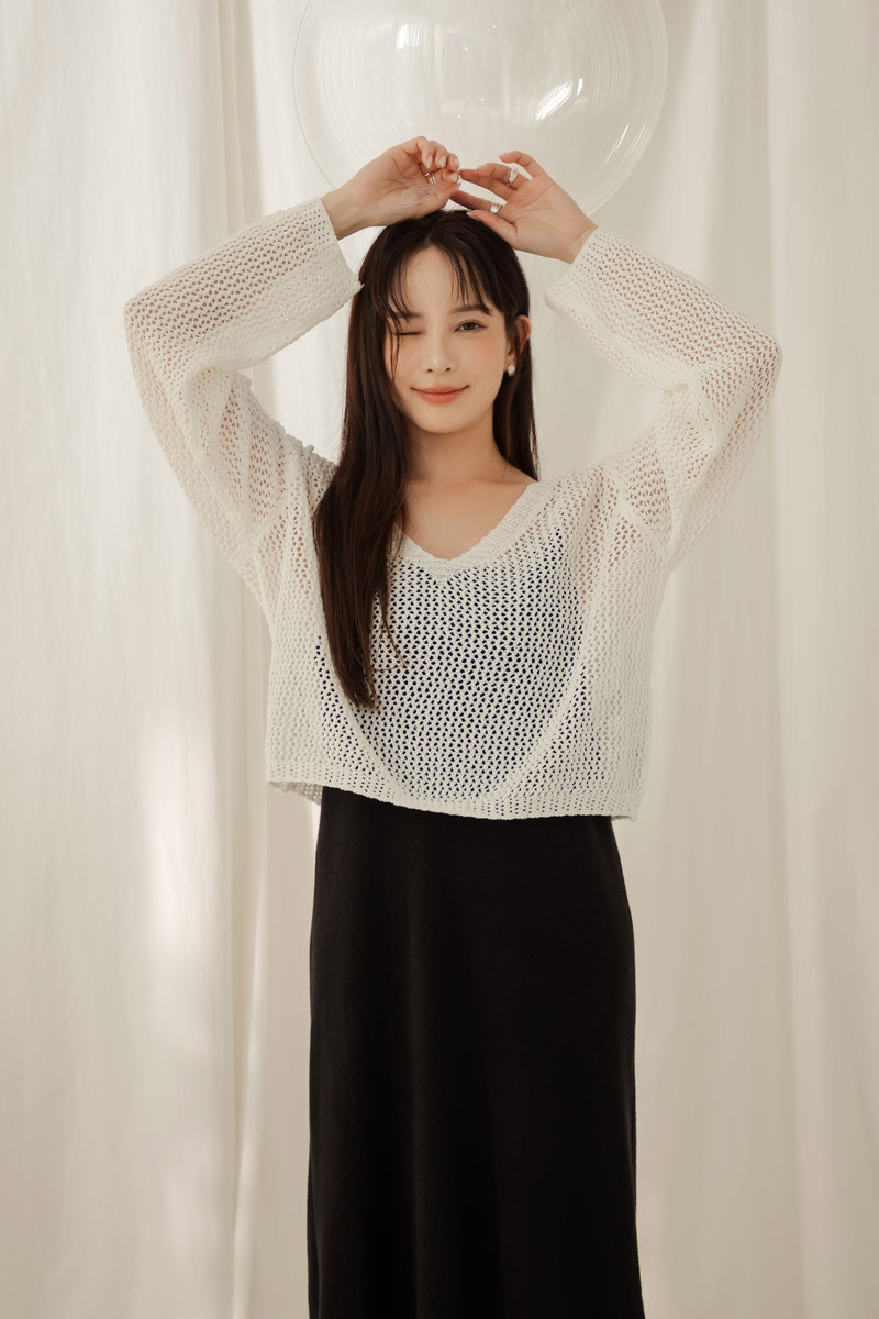 V領鏤空短版針織罩衫