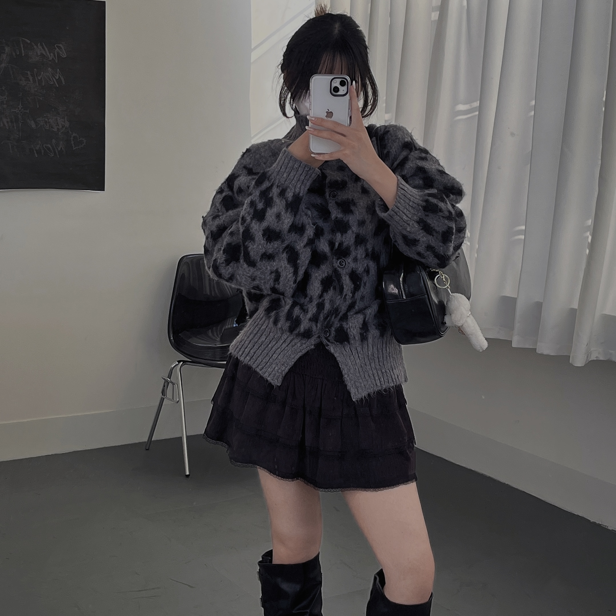 毛絨翻領豹紋毛衣