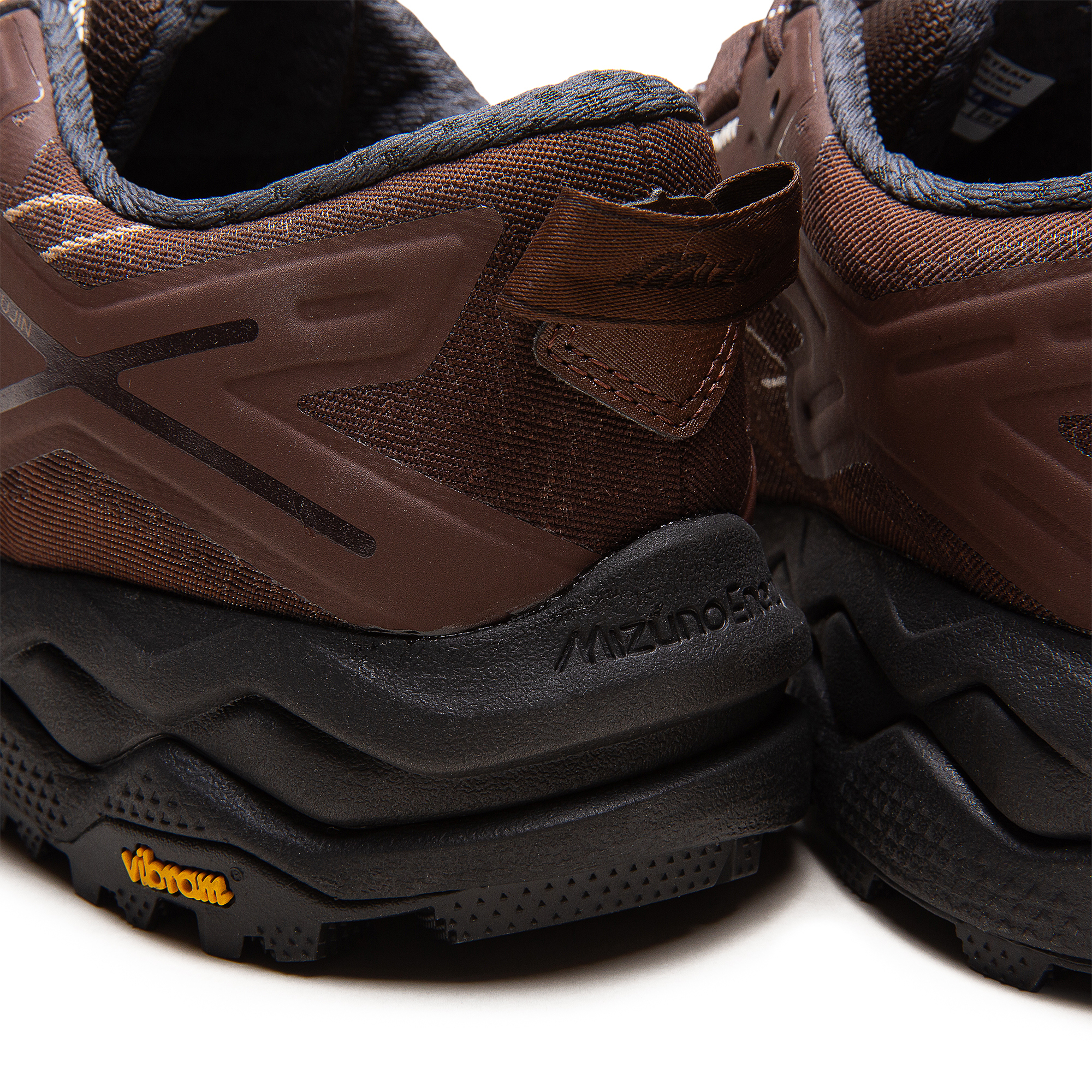 MIZUNO. SPORTSTYLE | WAVE MUJIN LS GTX (D1GA250104)
