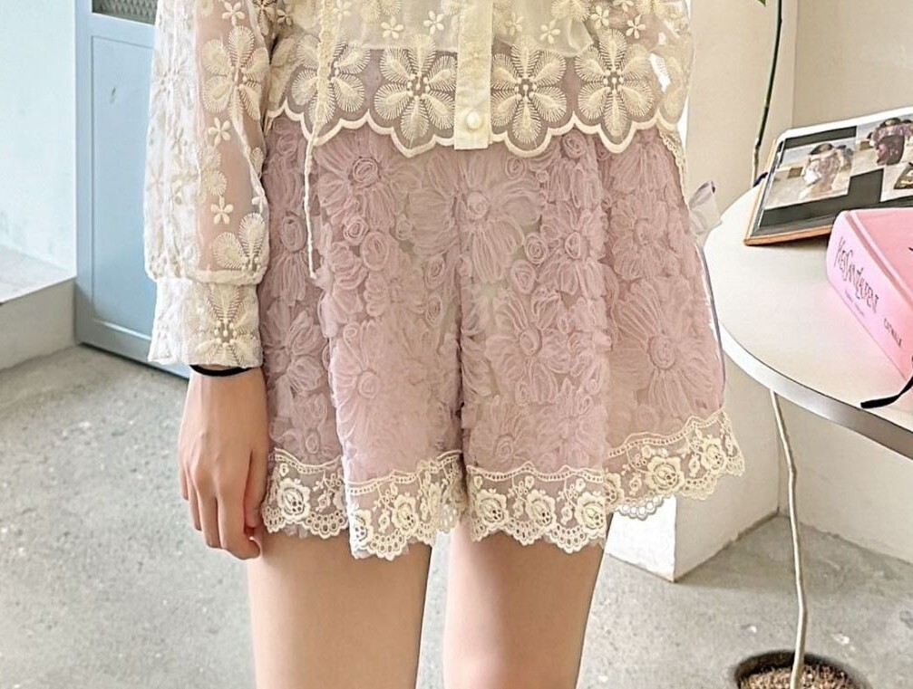 (現貨) Y67 LACE橡根褲 腰27-35 HIP54 長15 原價 $479