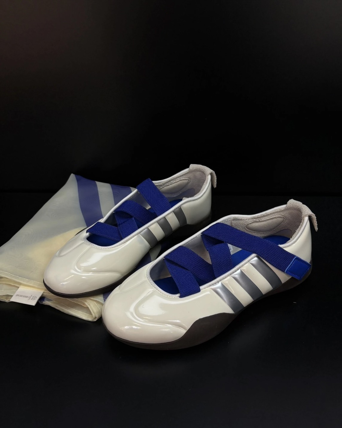 <三方聯名>Adidas Caroline Hu X Edison Chen Taekwondo 芭蕾舞鞋 跆拳道鞋 米白藍