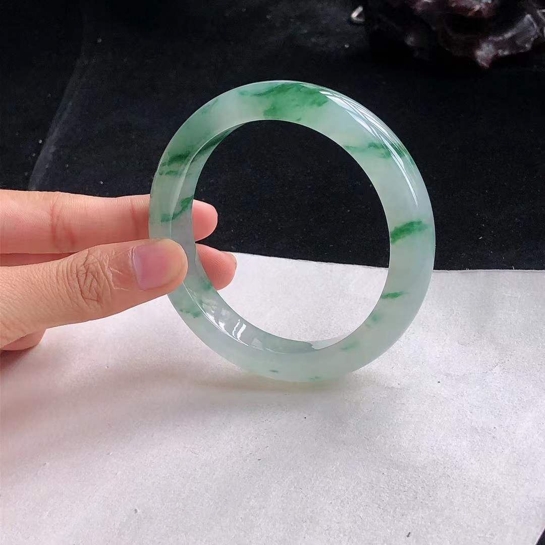 10132632 58mm冰飄綠花翡翠正圈手鐲 (56-58)