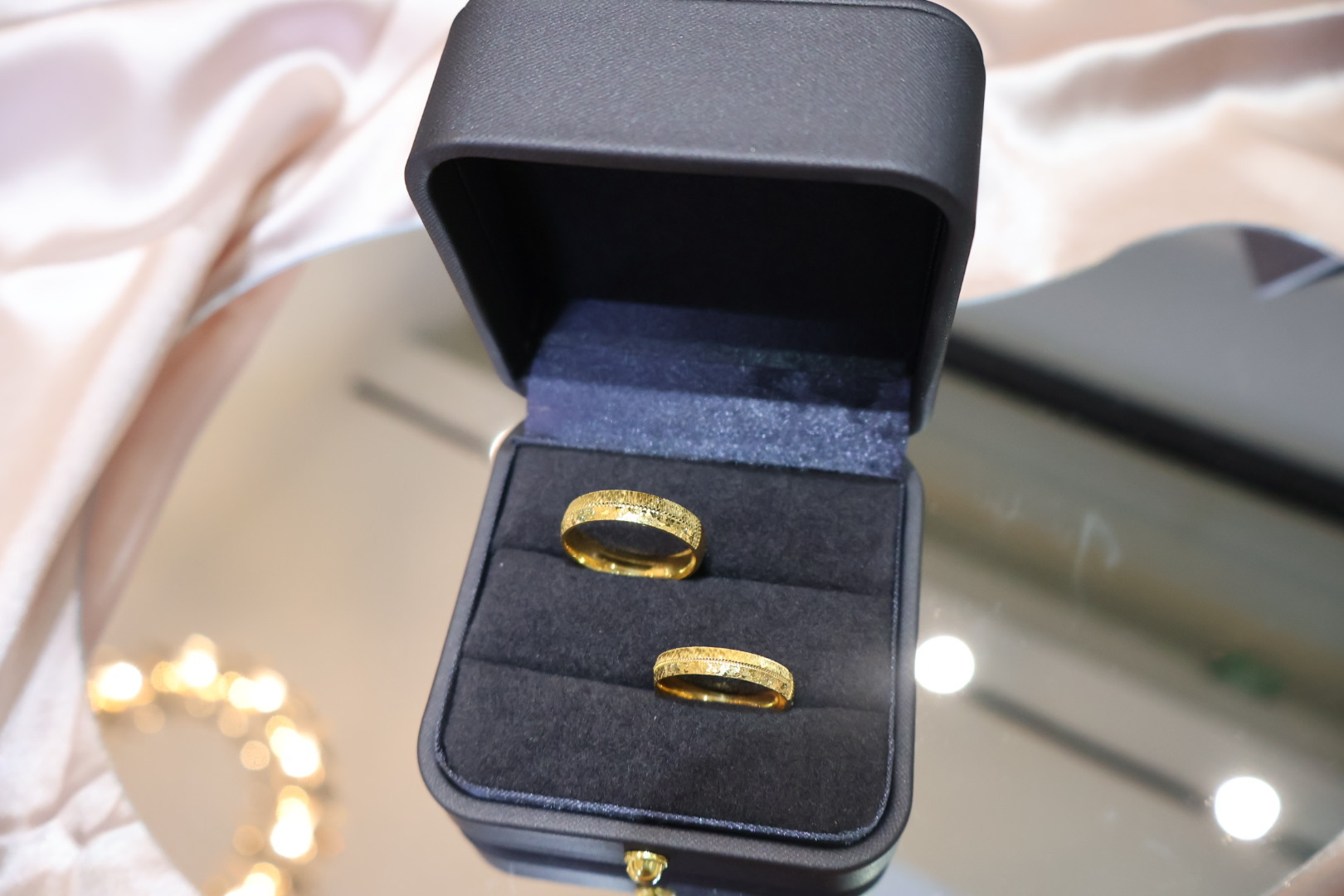 霧砂光邊金對戒